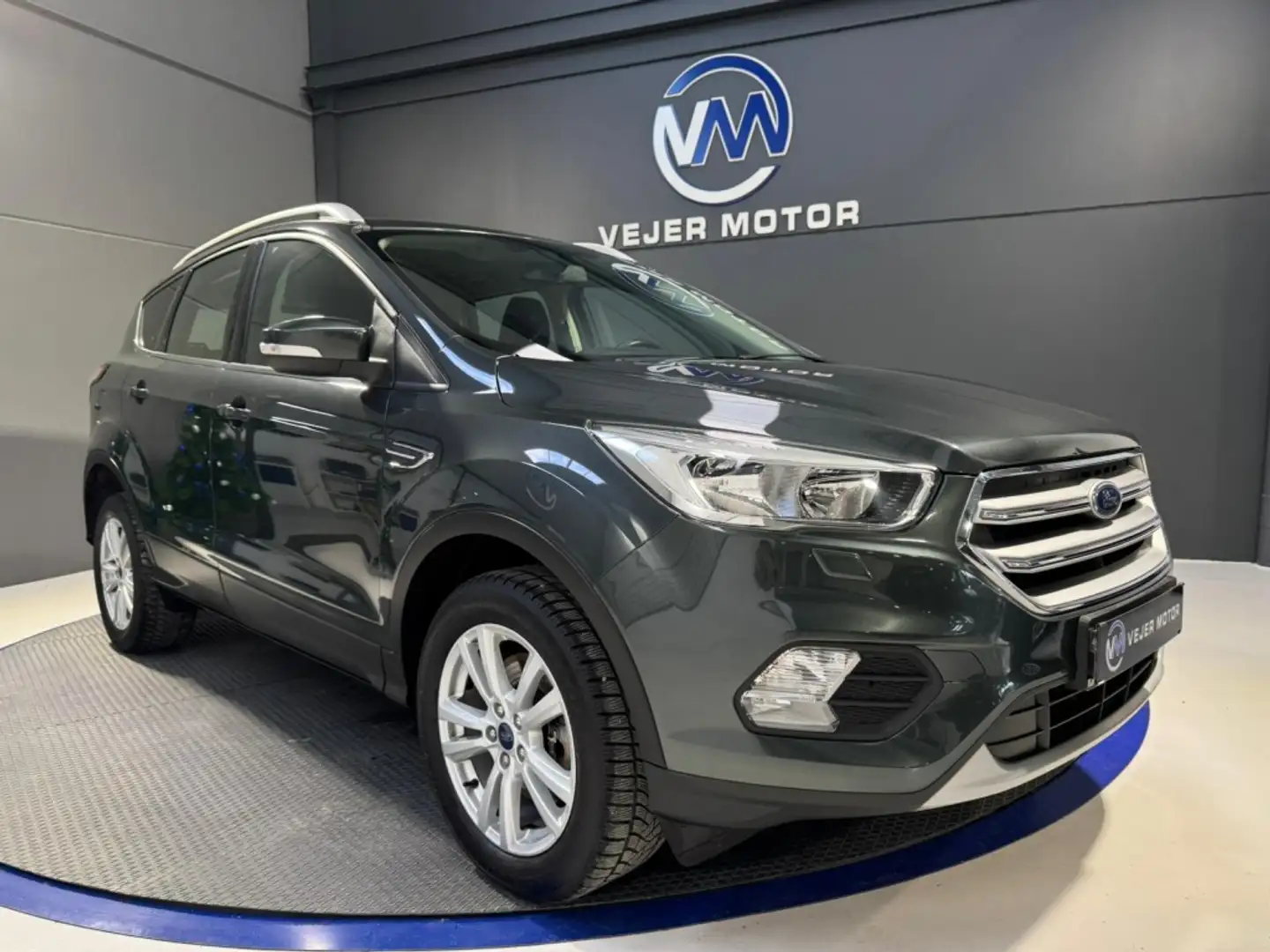 Ford Kuga 1.5TDCi Auto S&S Titanium 4x2 120 Verde - 1