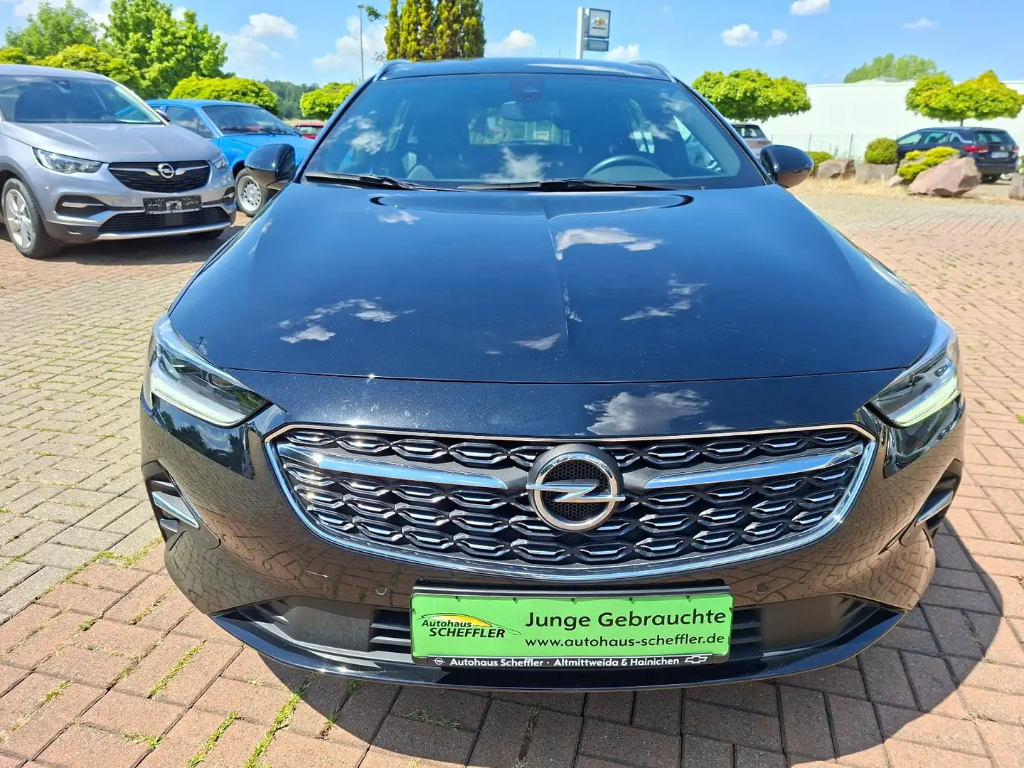 Opel Insignia B ST Elegance AT +MATRIX-LED+NAVI+FSHZ+ Zwart - 2