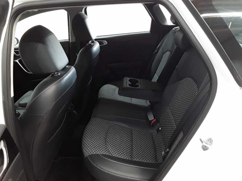 Kia Ceed / cee'd Ceed SW 1.6 GDI DCT OPF Plug-in-Hybrid Spirit — photo 13