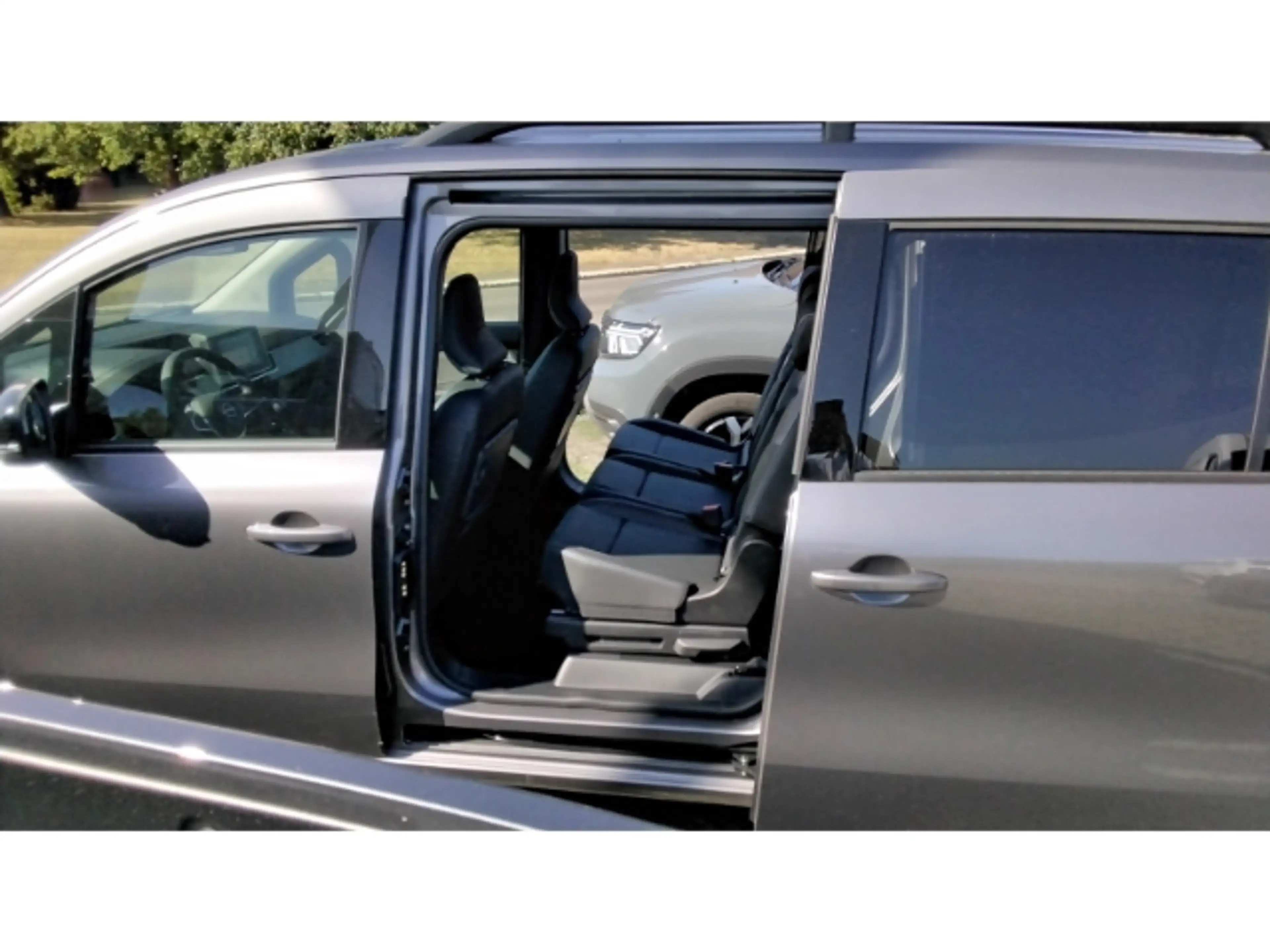 Nissan Townstar Kombi L2 Tekna 7-Sitzer, 360 Kamera — photo 12