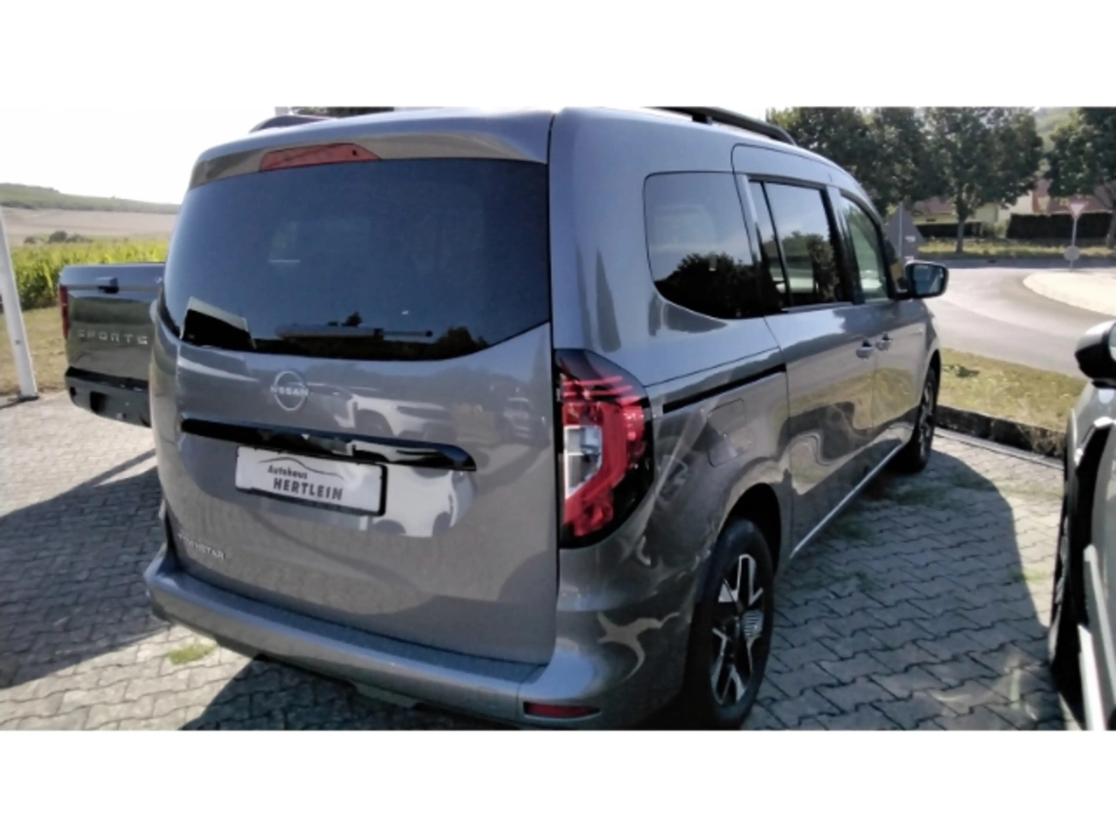 Nissan Townstar Kombi L2 Tekna 7-Sitzer, 360 Kamera — photo 7