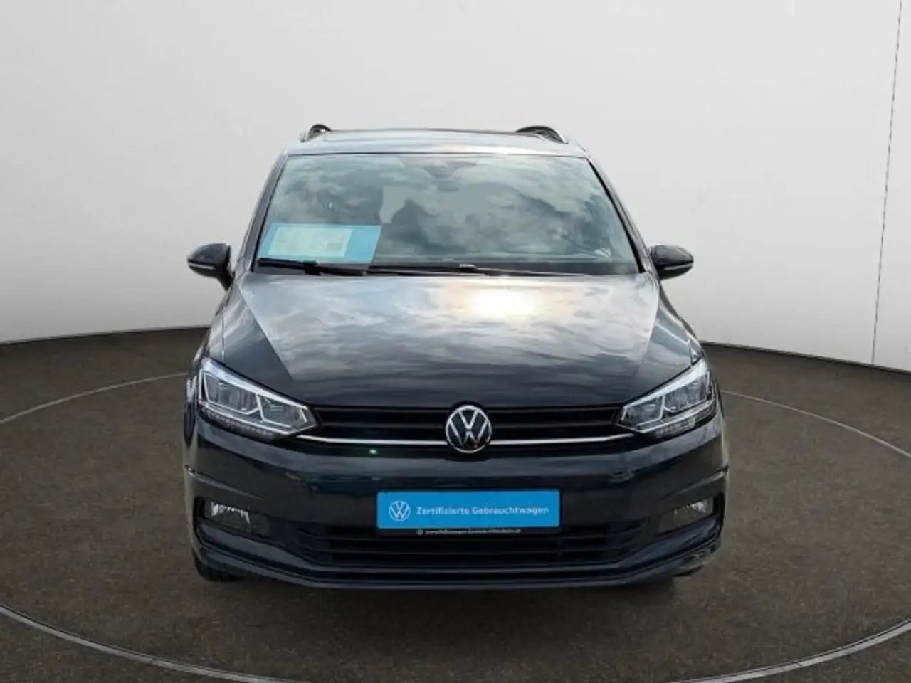 Volkswagen Touran 1.5 TSI DSG Highline Navi,AHK,Pano,Black 8