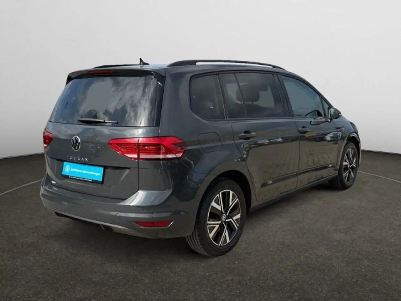 Volkswagen Touran 1.5 TSI DSG Highline Navi,AHK,Pano,Black 5