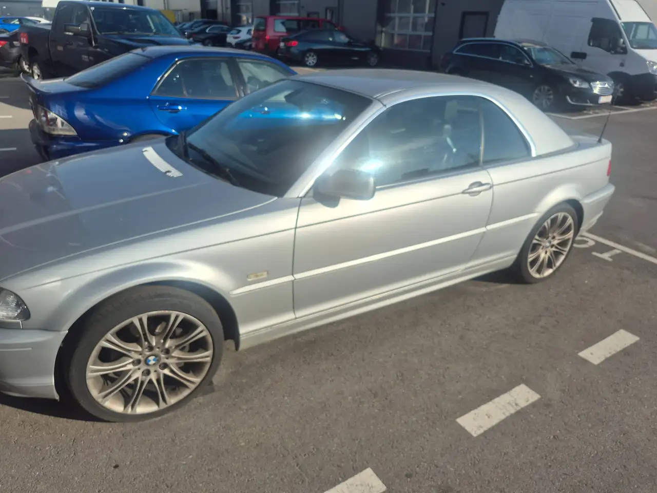 BMW 325i, foto 2