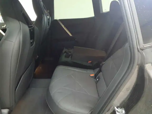 BMW Ix view 14