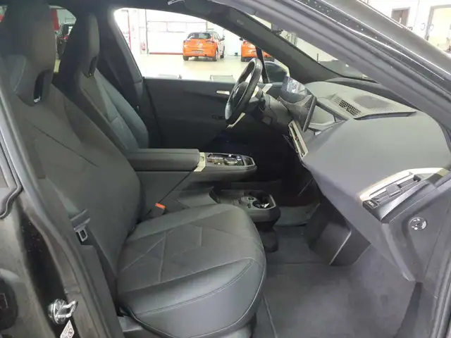 BMW Ix view 7