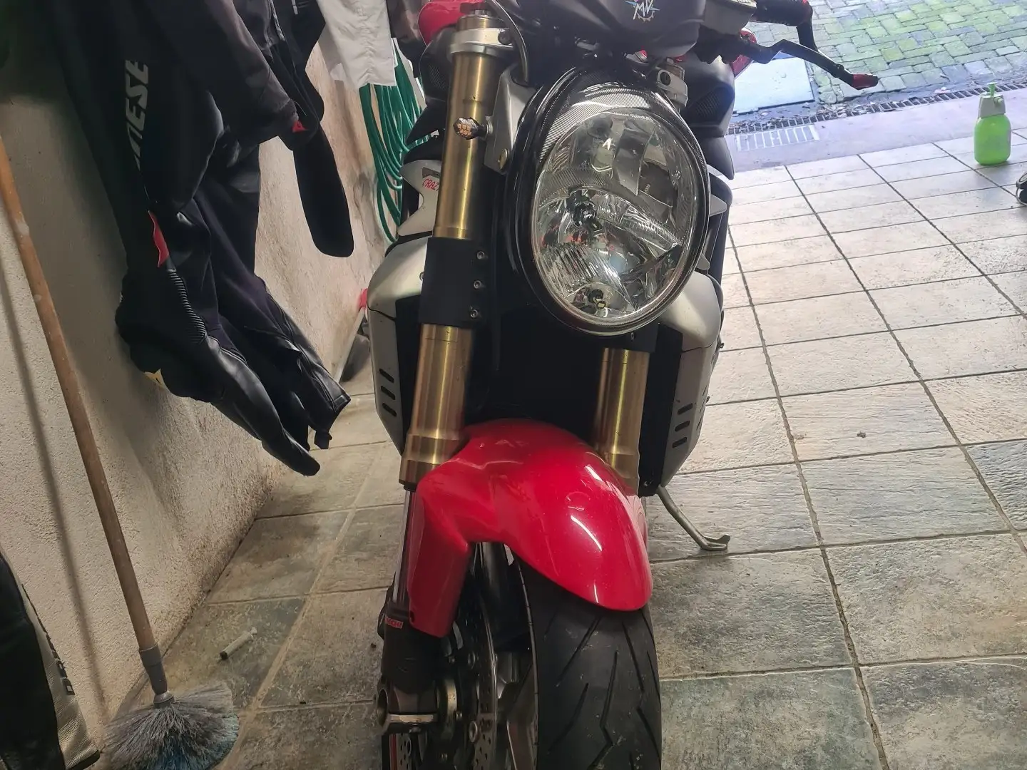 MV Agusta Brutale 750 Roşu - 1