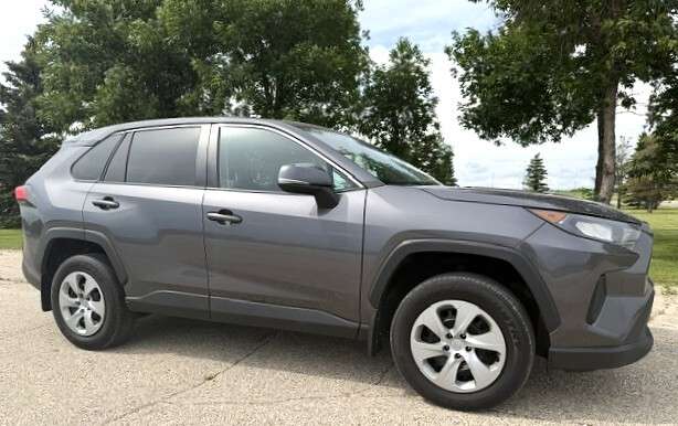 2022 Toyota RAV4 LE AWD ONE OWNER | CARPLAY | WARRANTY INCLUDED