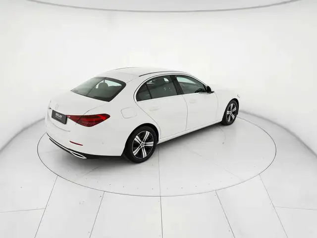 Mercedes-Benz C-Class view 4