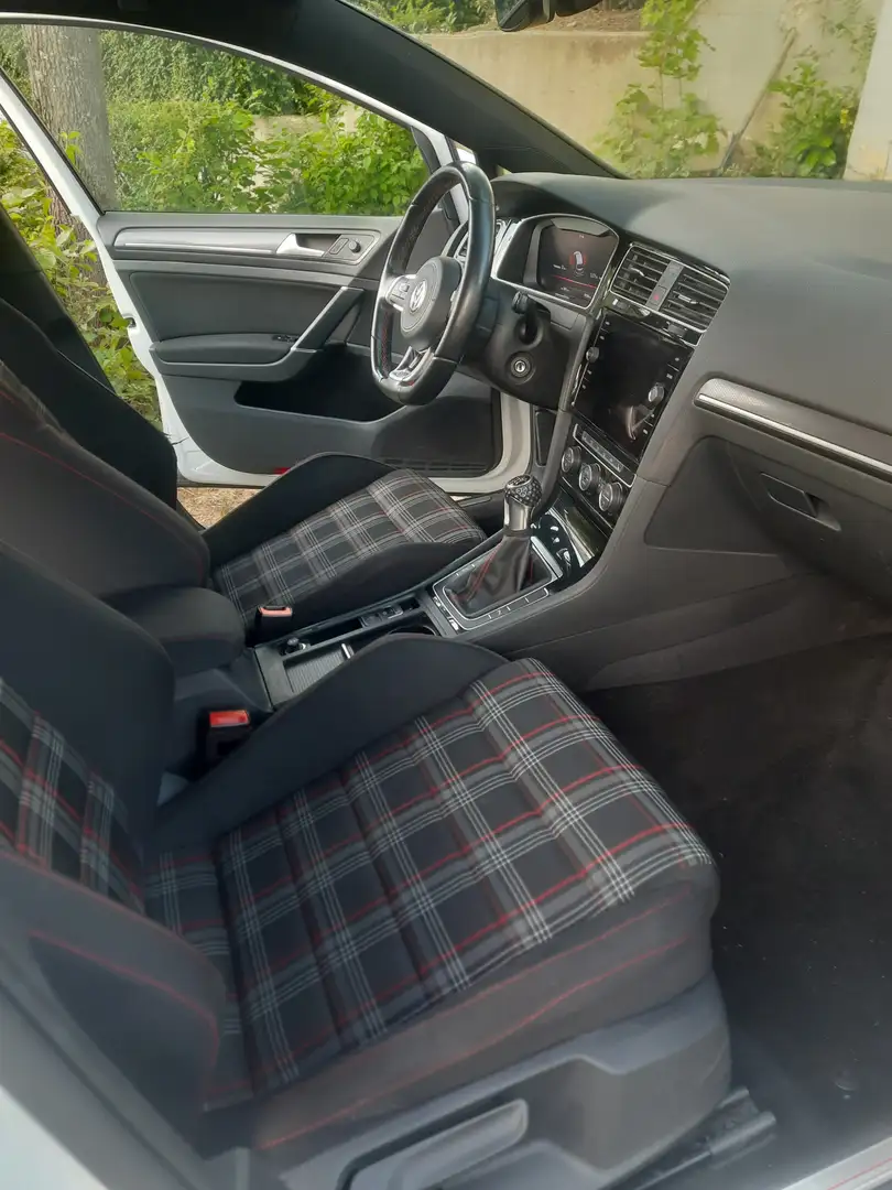 Volkswagen Golf GTI Golf GTI 2.0 TSI OPF Performance Weiß - 2