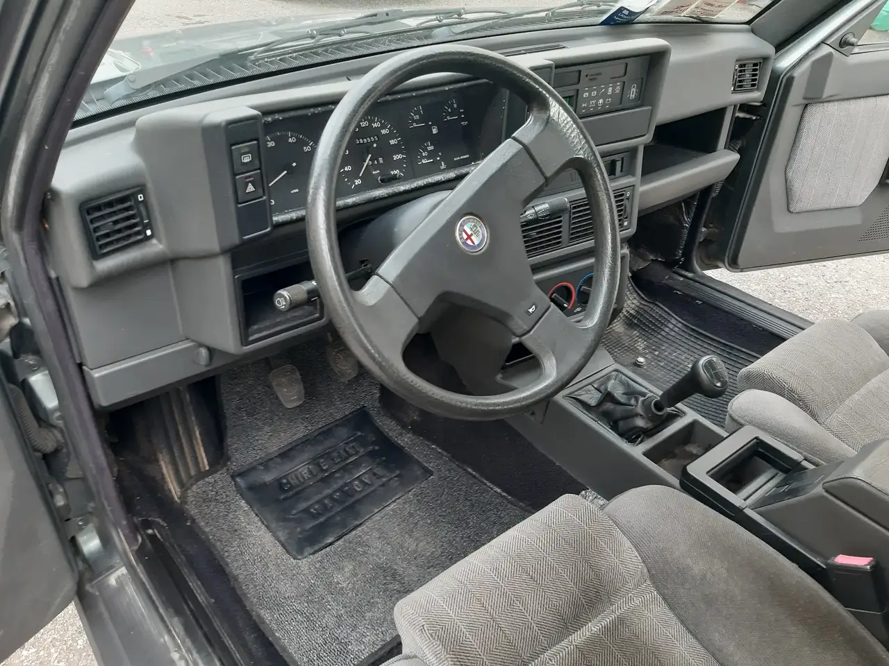 Alfa Romeo 75 1.8 ie Serie Speciale, foto 7
