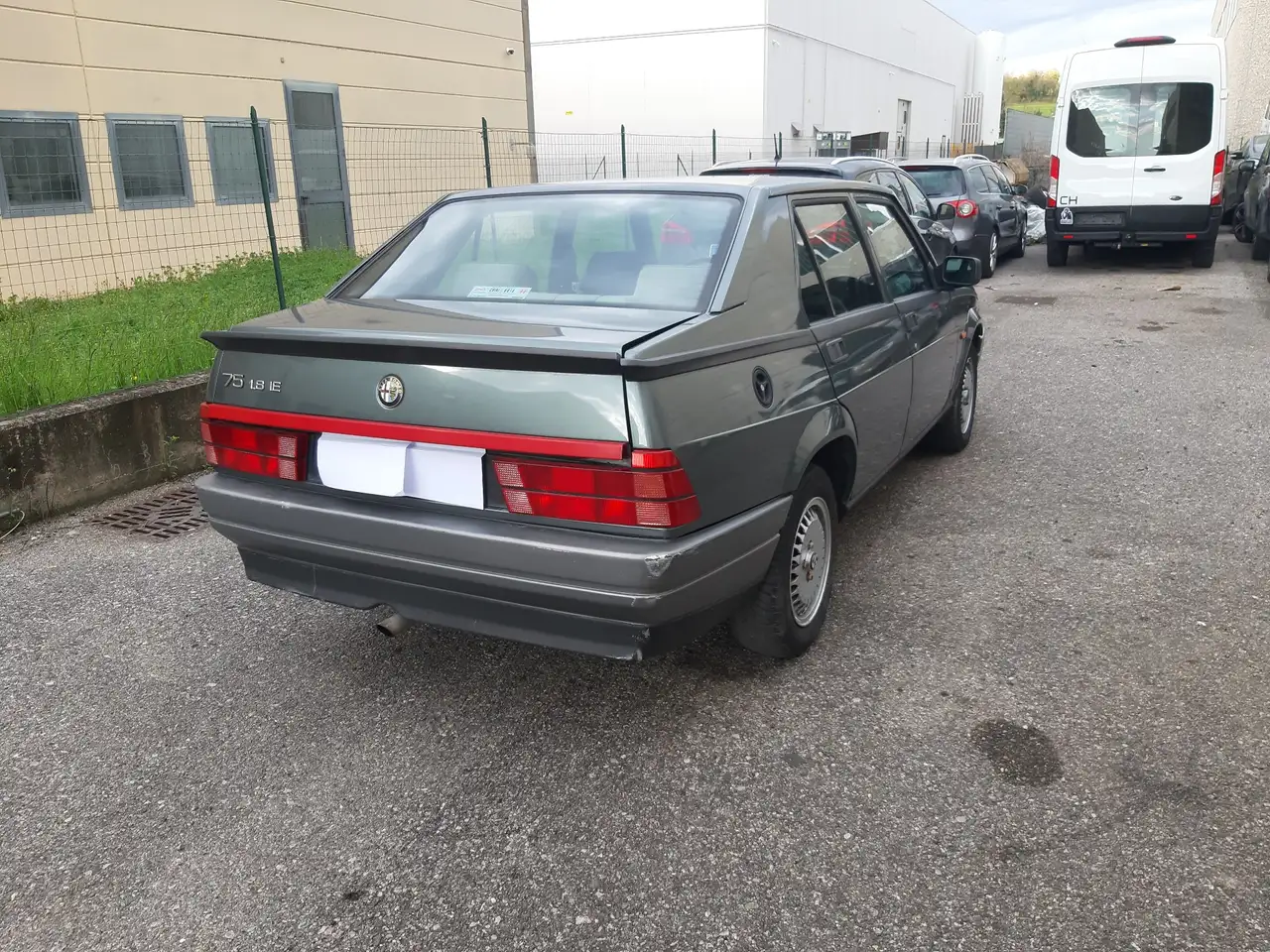 Alfa Romeo 75 1.8 ie Serie Speciale, foto 3