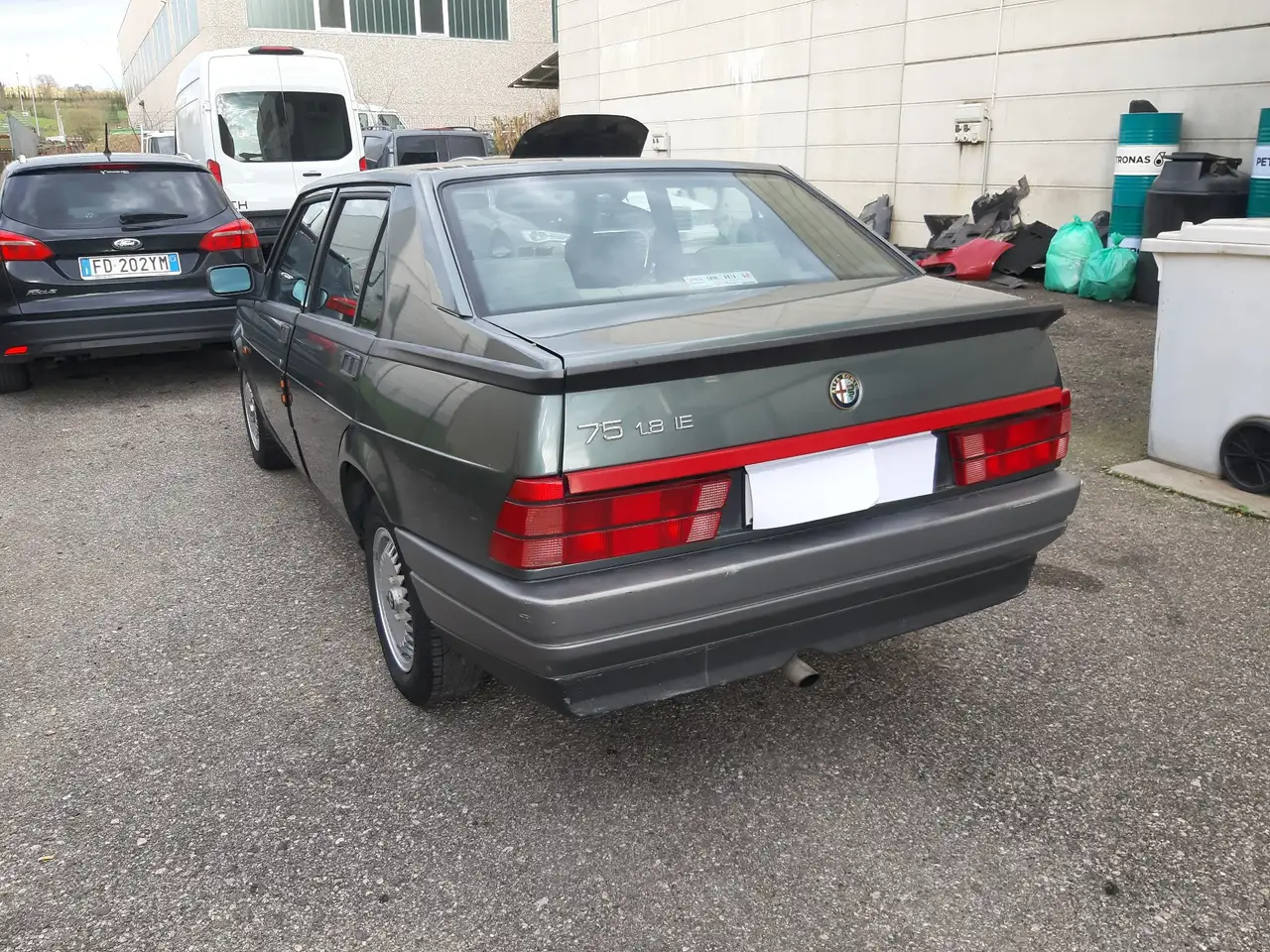 Alfa Romeo 75 1.8 ie Serie Speciale, foto 4