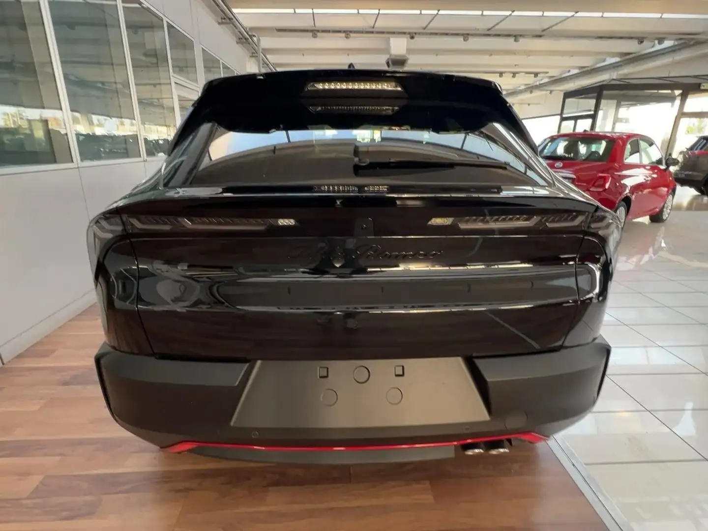 Alfa Romeo Junior 1.2 ibrida Speciale 145cv edct6 Nero - 2