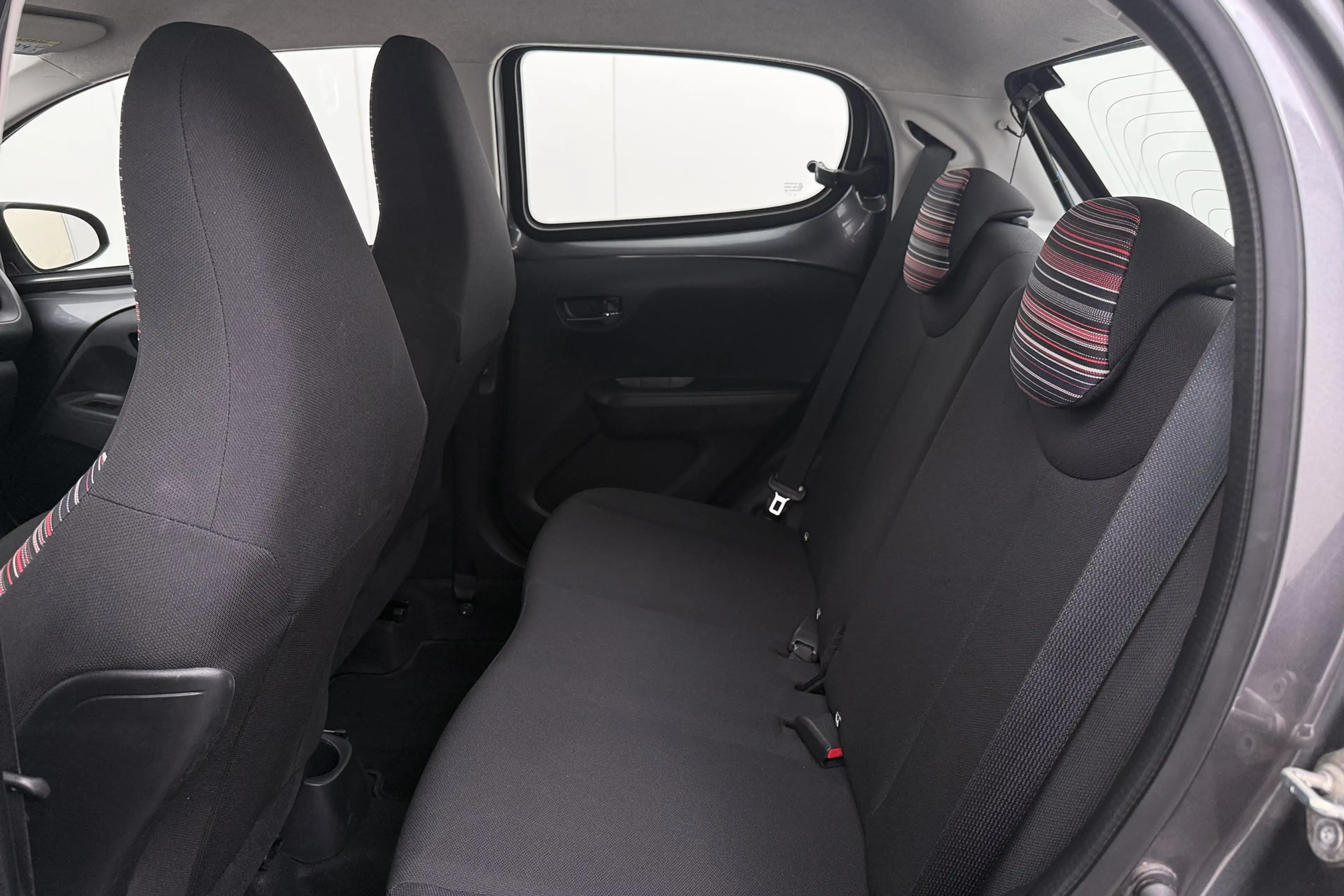 Citroen C1 1.0 VTi Shine Comfort Plus Climate Camera Carplay — photo 12