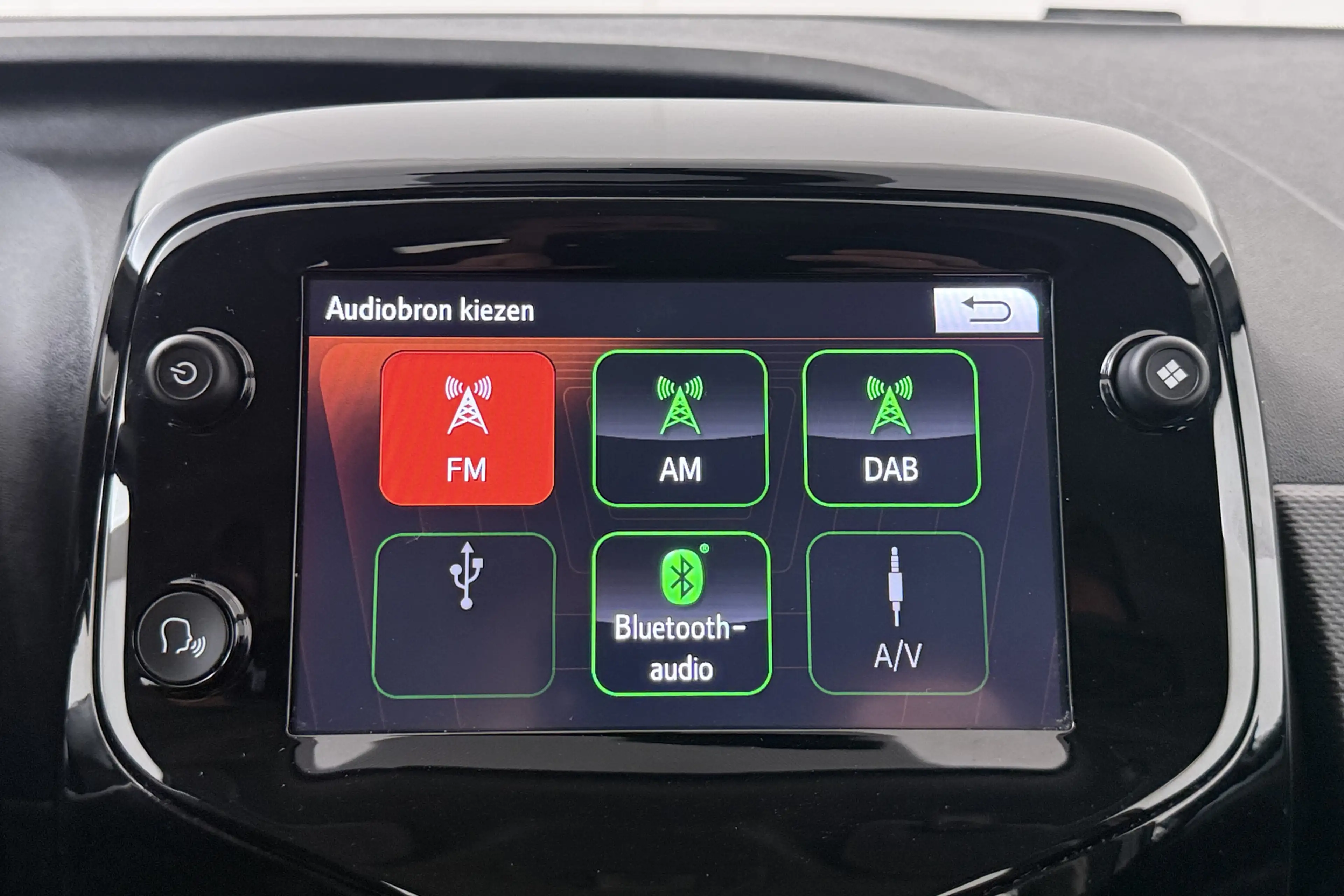 Citroen C1 1.0 VTi Shine Comfort Plus Climate Camera Carplay — photo 23