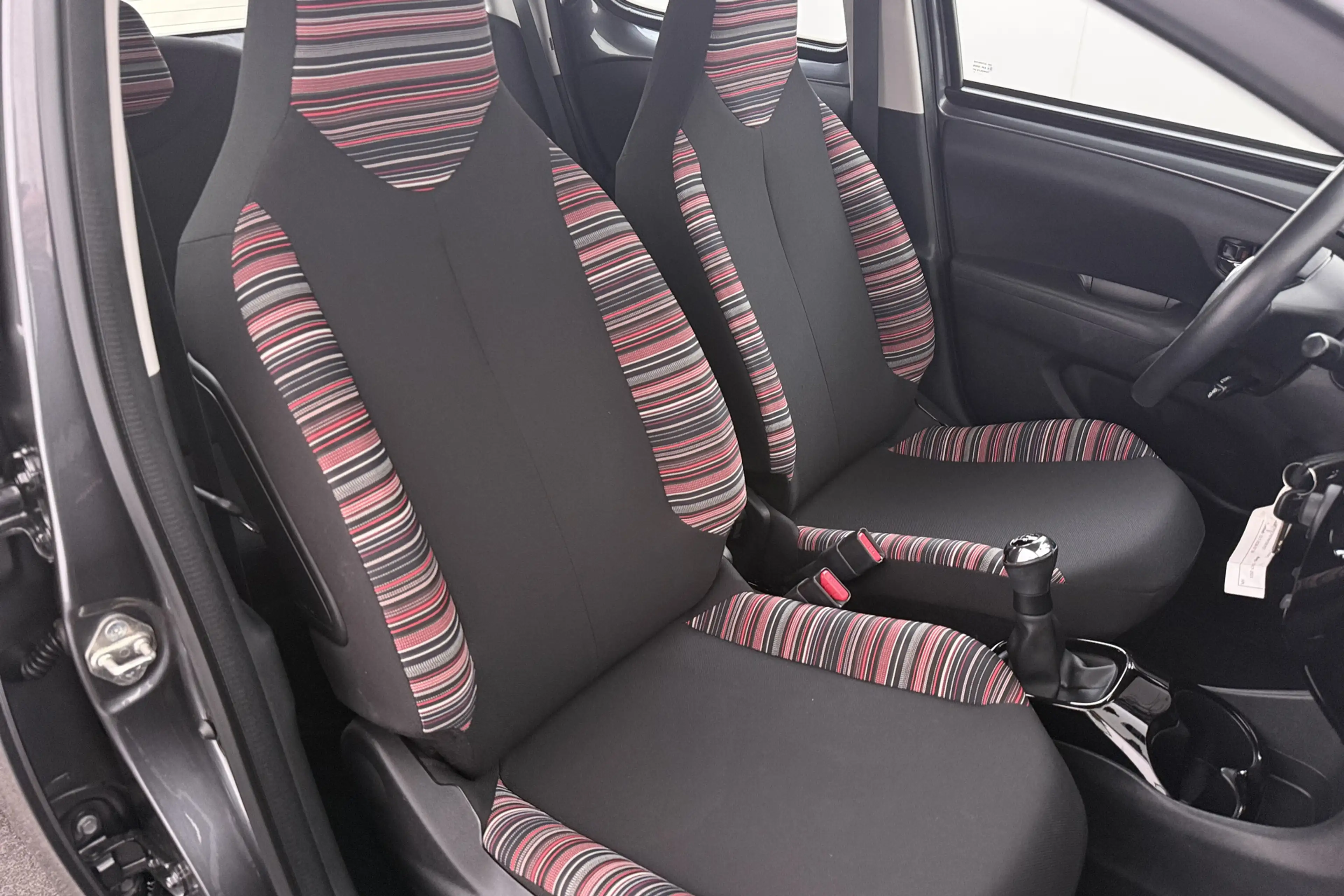 Citroen C1 1.0 VTi Shine Comfort Plus Climate Camera Carplay — photo 14