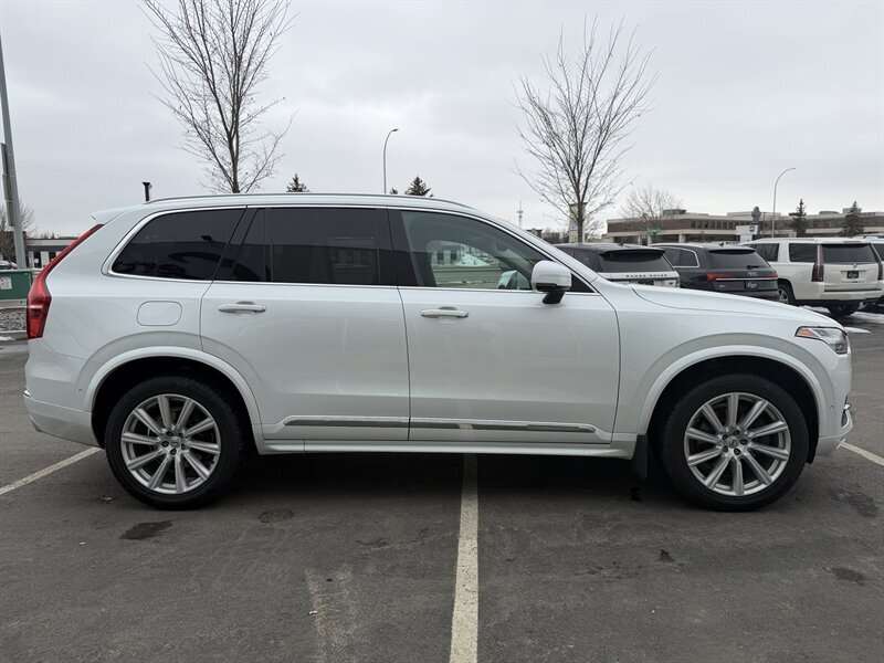 2019 Volvo XC90 T6 Inscription alt 5
