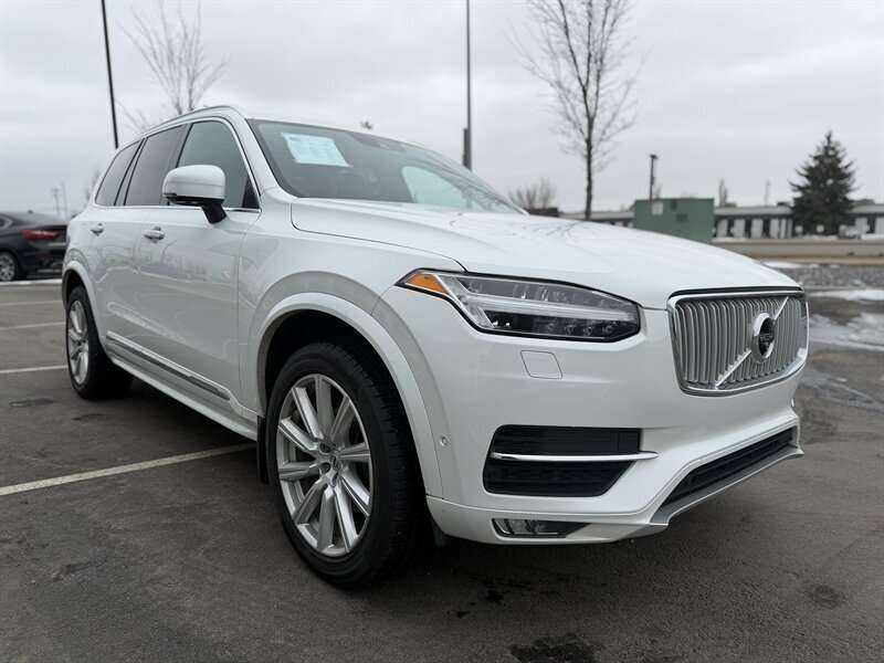 2019 Volvo XC90 T6 Inscription alt 4