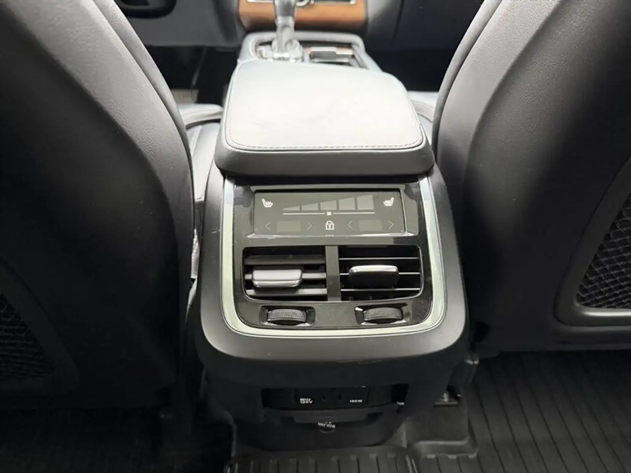 Volvo XC90 photo Volvo XC90