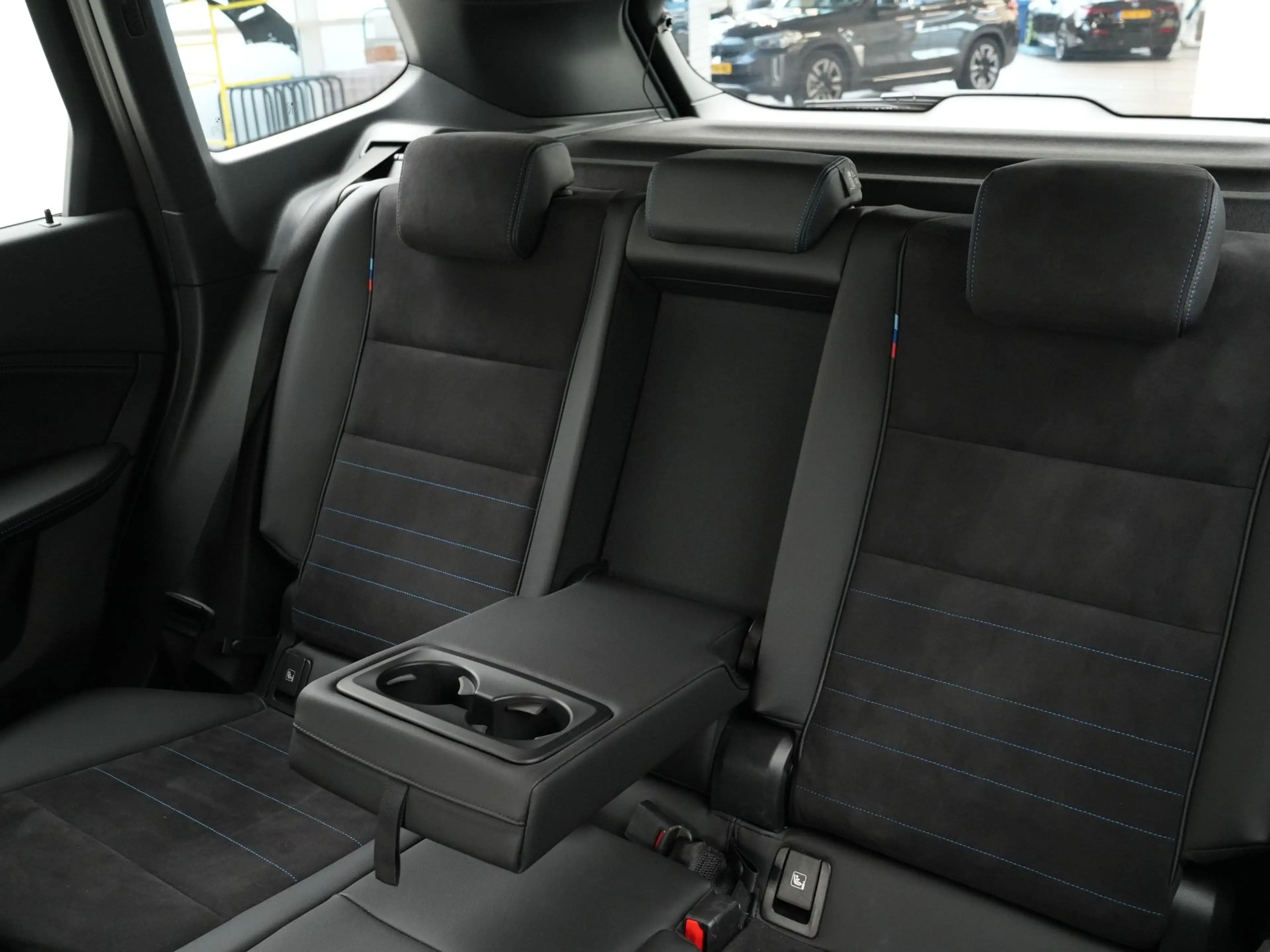 BMW X1 sDrive18i — photo 14