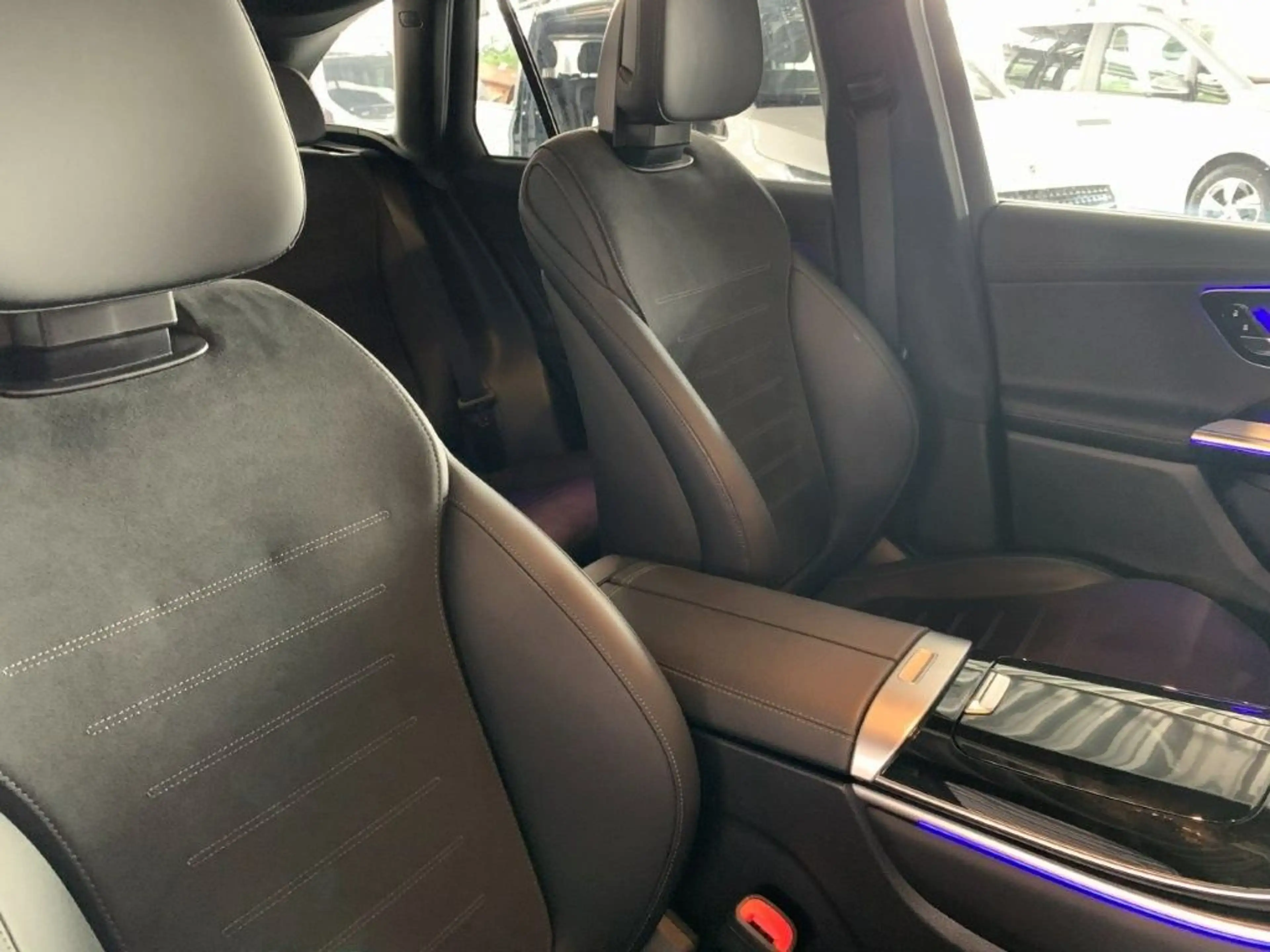 Mercedes-Benz GLC 450 d 4M AMG Line Pano AHK Night Memory 360 — photo 12