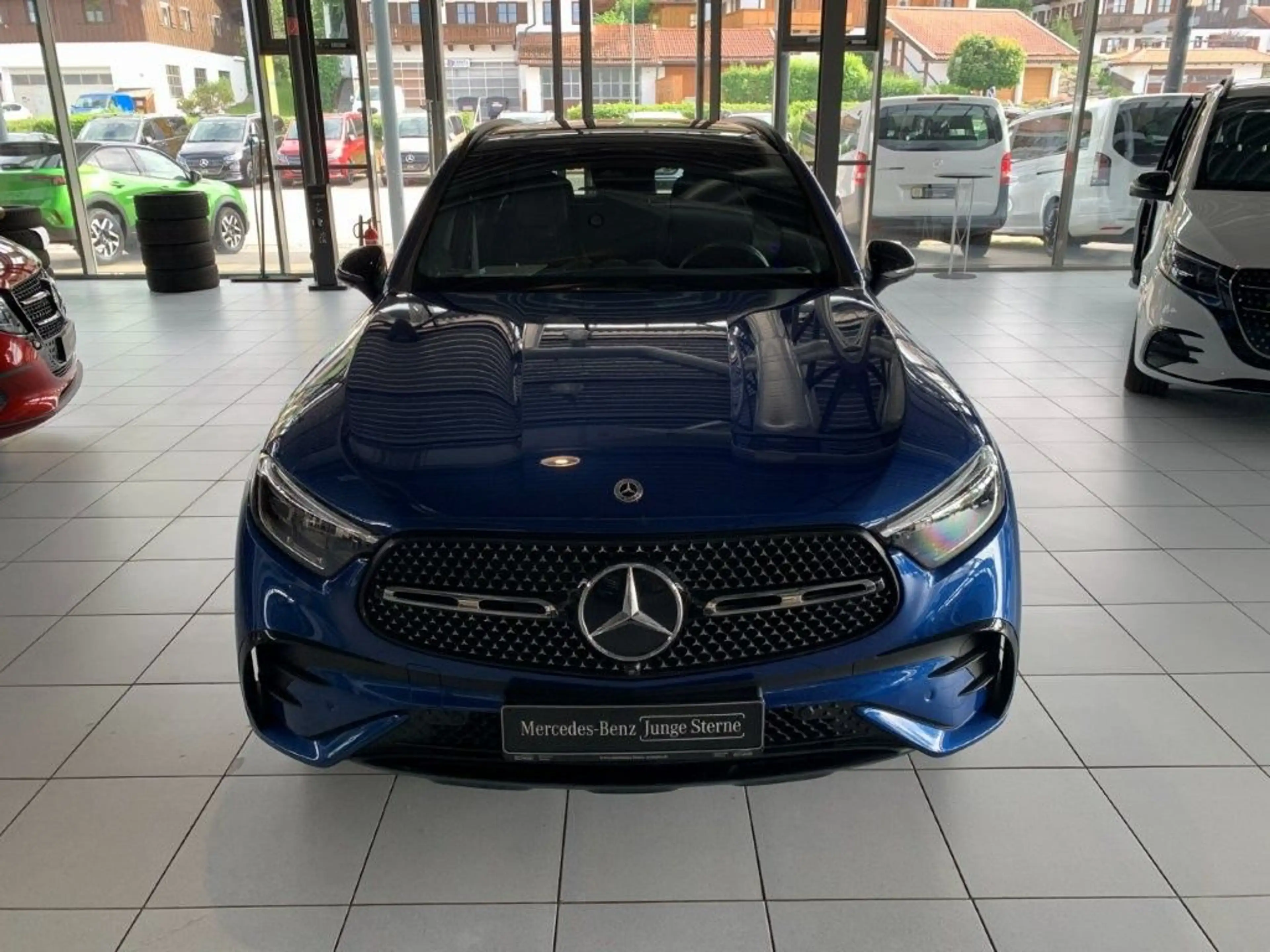 Mercedes-Benz GLC 450 d 4M AMG Line Pano AHK Night Memory 360 — photo 2