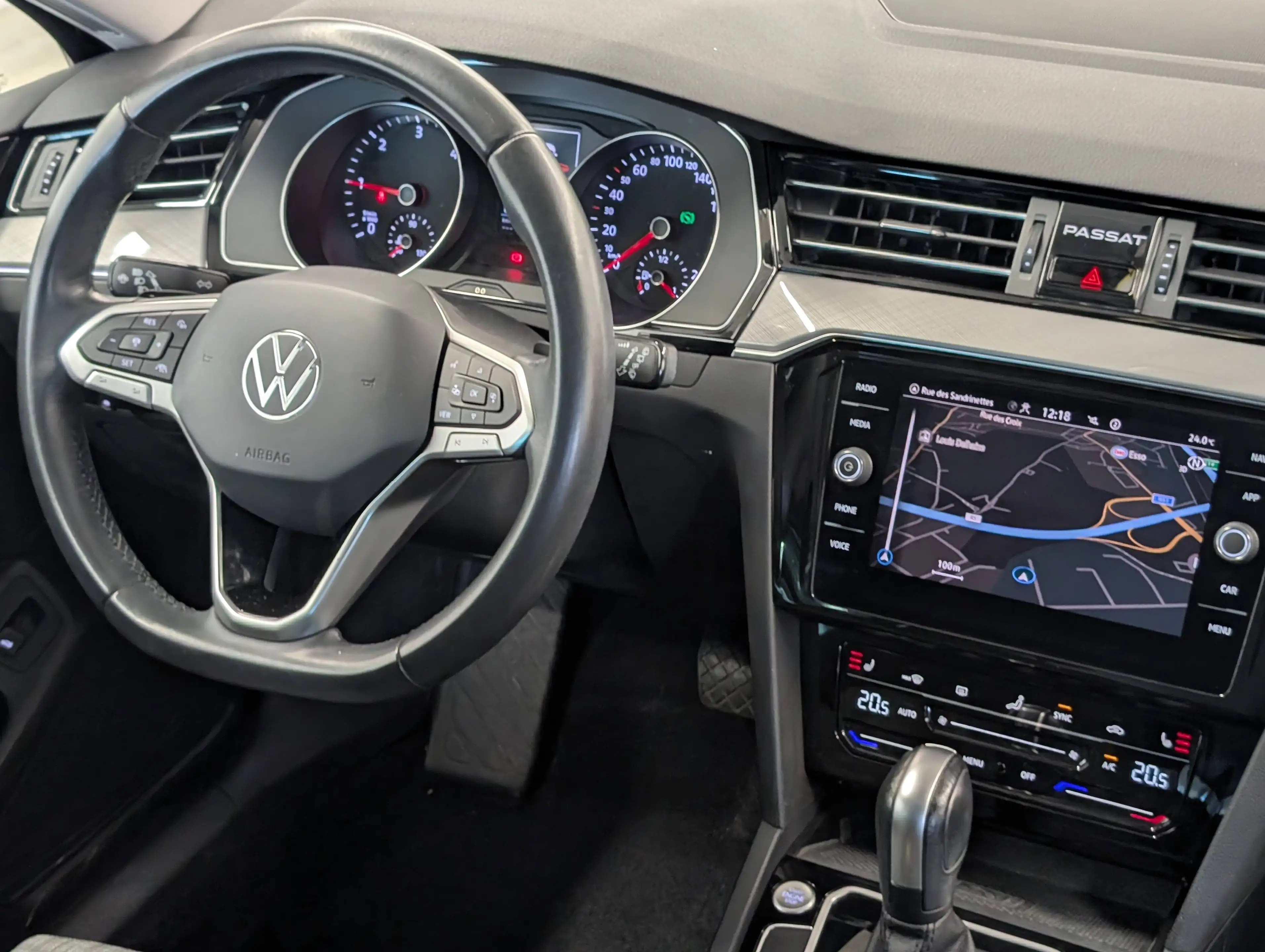 Volkswagen Passat Variant 2.0TDi Style DSG *FULL LED-NAVI-CAMERA-PARKING* — photo 6