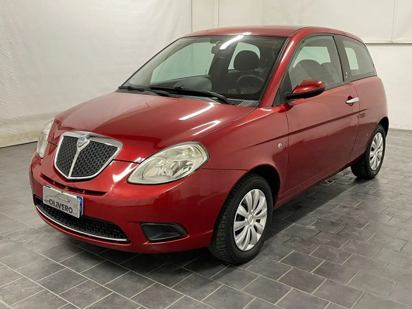 Lancia Ypsilon 1.2 Oro 60CV-NEOPATENTATI Rosso - 2