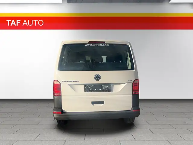 Volkswagen Transporter view 9