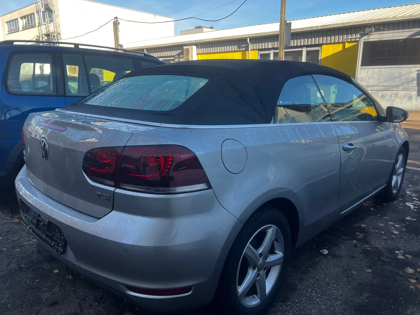 Volkswagen Golf Cabriolet Basis Grau - 2