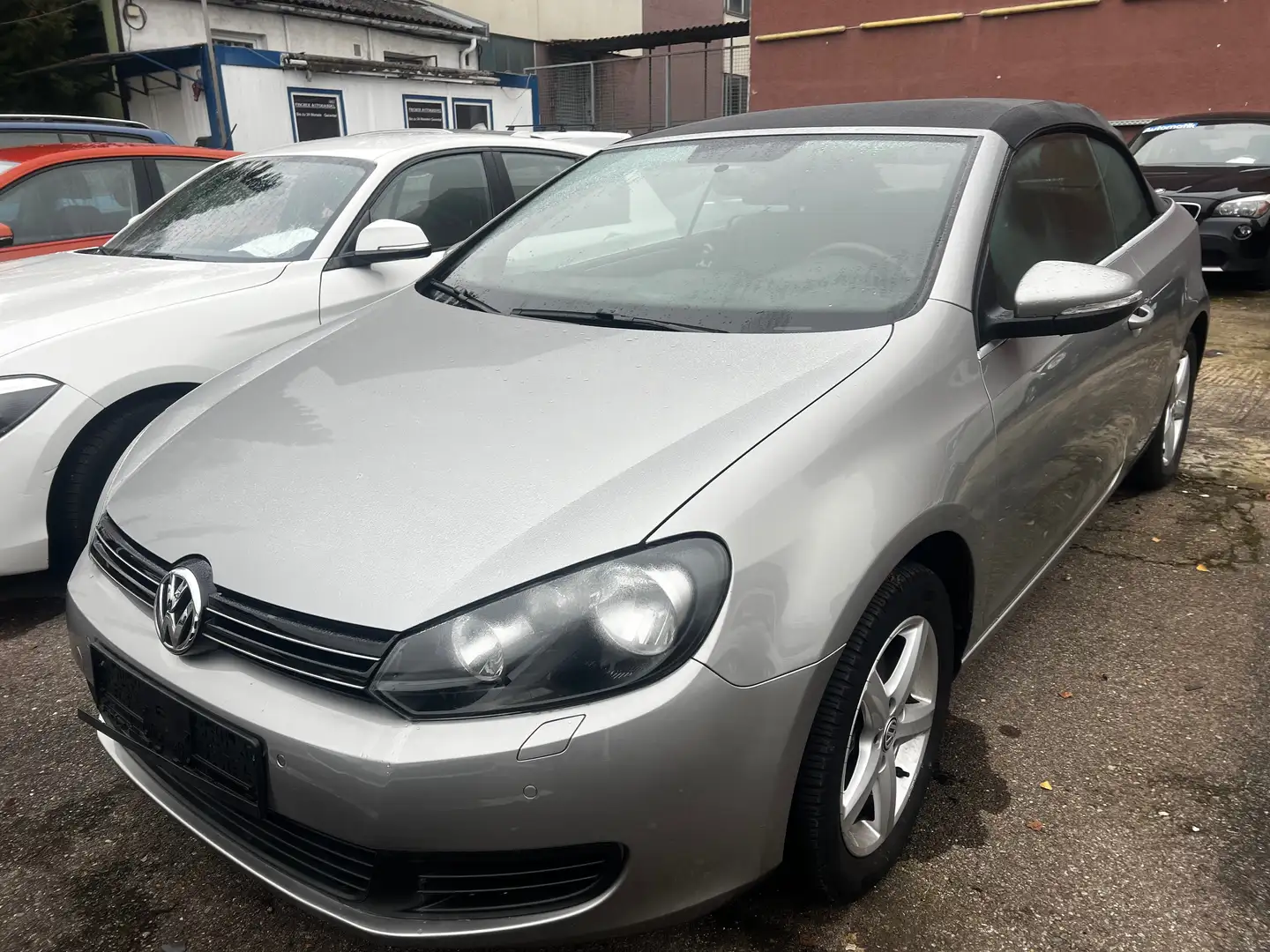Volkswagen Golf Cabriolet Basis Grau - 2