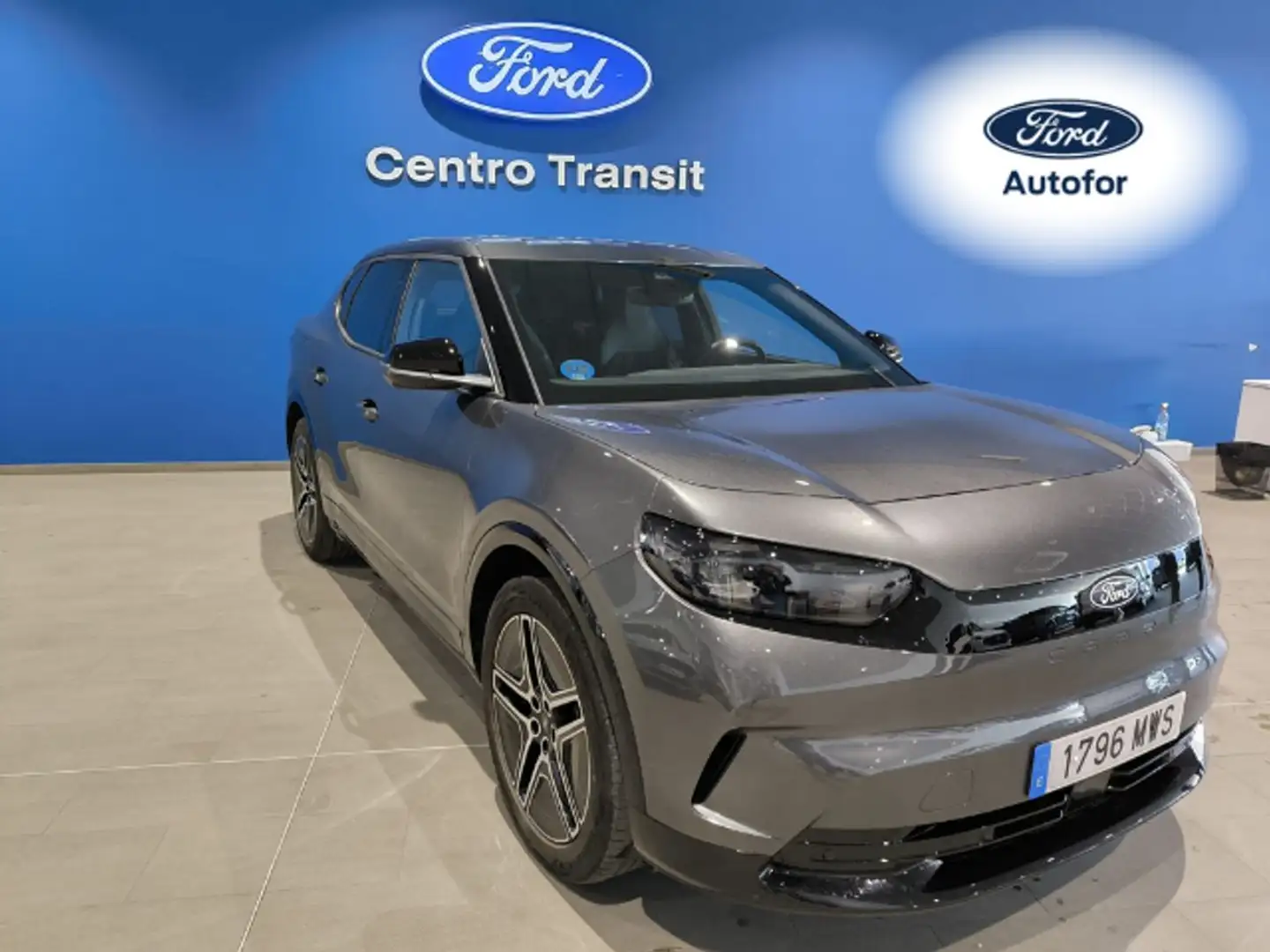 Ford Capri CX740L Premium R. Ext. RWD 77kWh 286CV Gris - 1