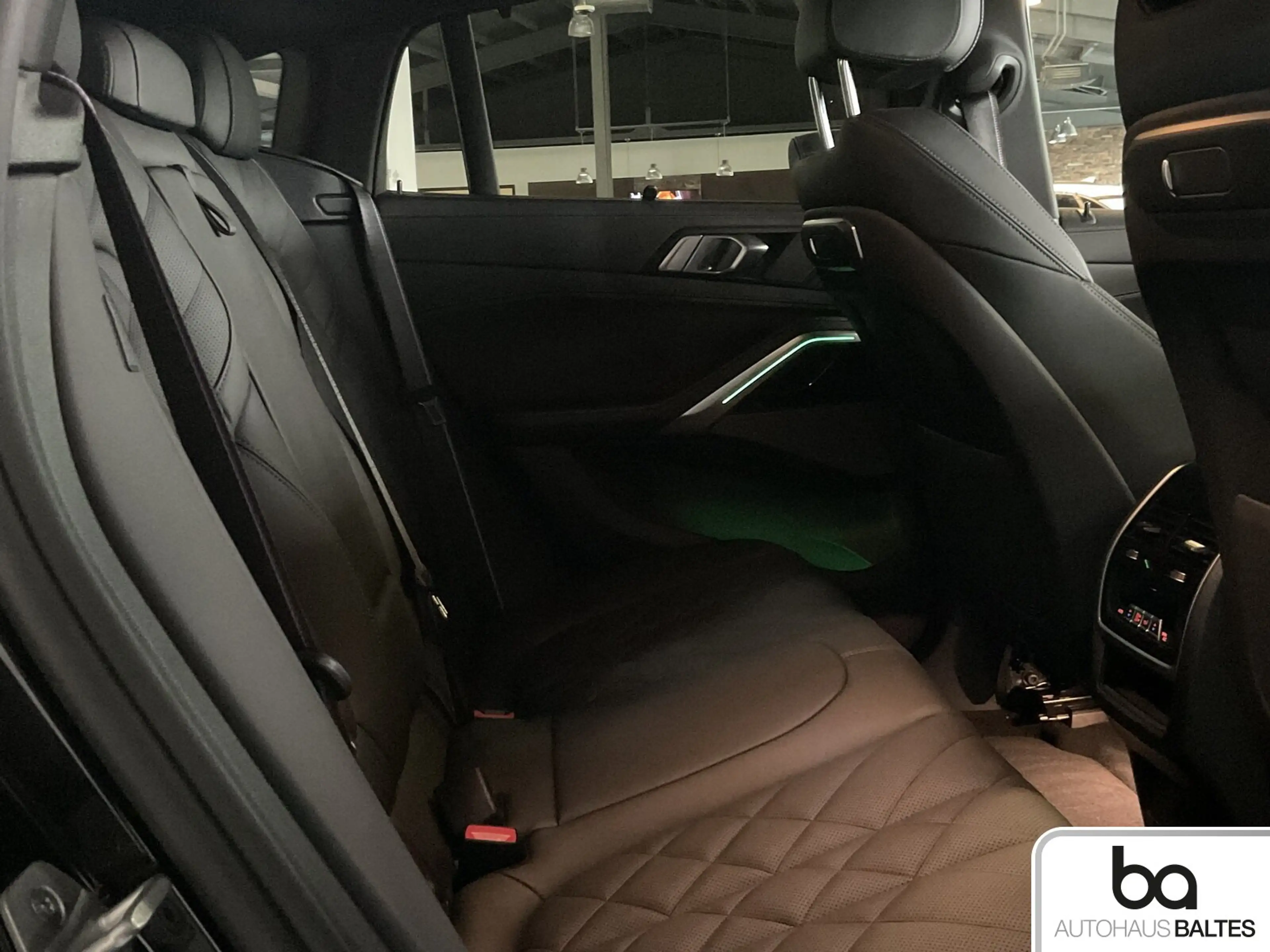 BMW X6 X6 xDrive 30d M Sport Pro 22"/Pano/Driv/Luft/25 — photo 7