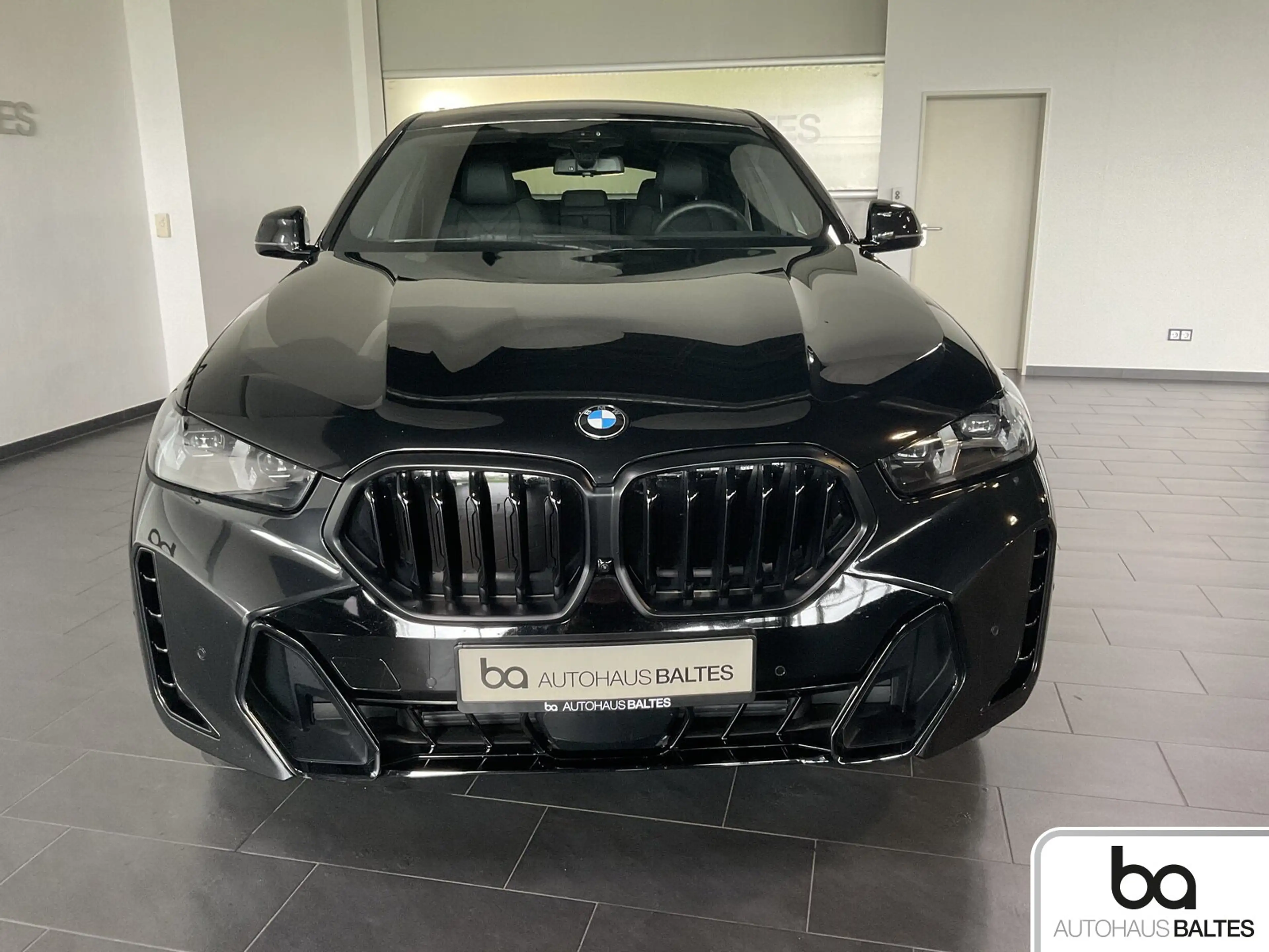 BMW X6 X6 xDrive 30d M Sport Pro 22"/Pano/Driv/Luft/25 — photo 2