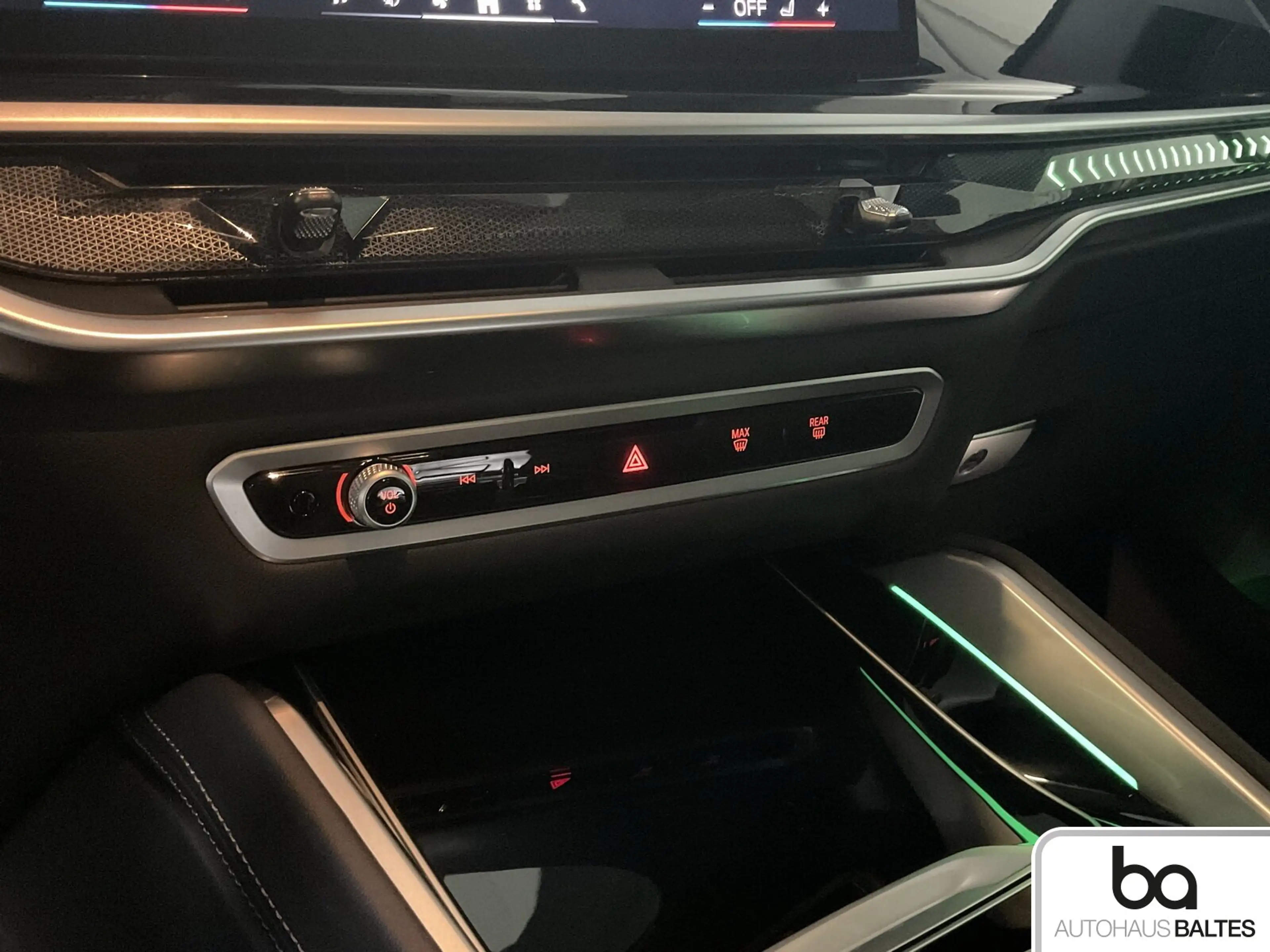 BMW X6 X6 xDrive 30d M Sport Pro 22"/Pano/Driv/Luft/25 — photo 9