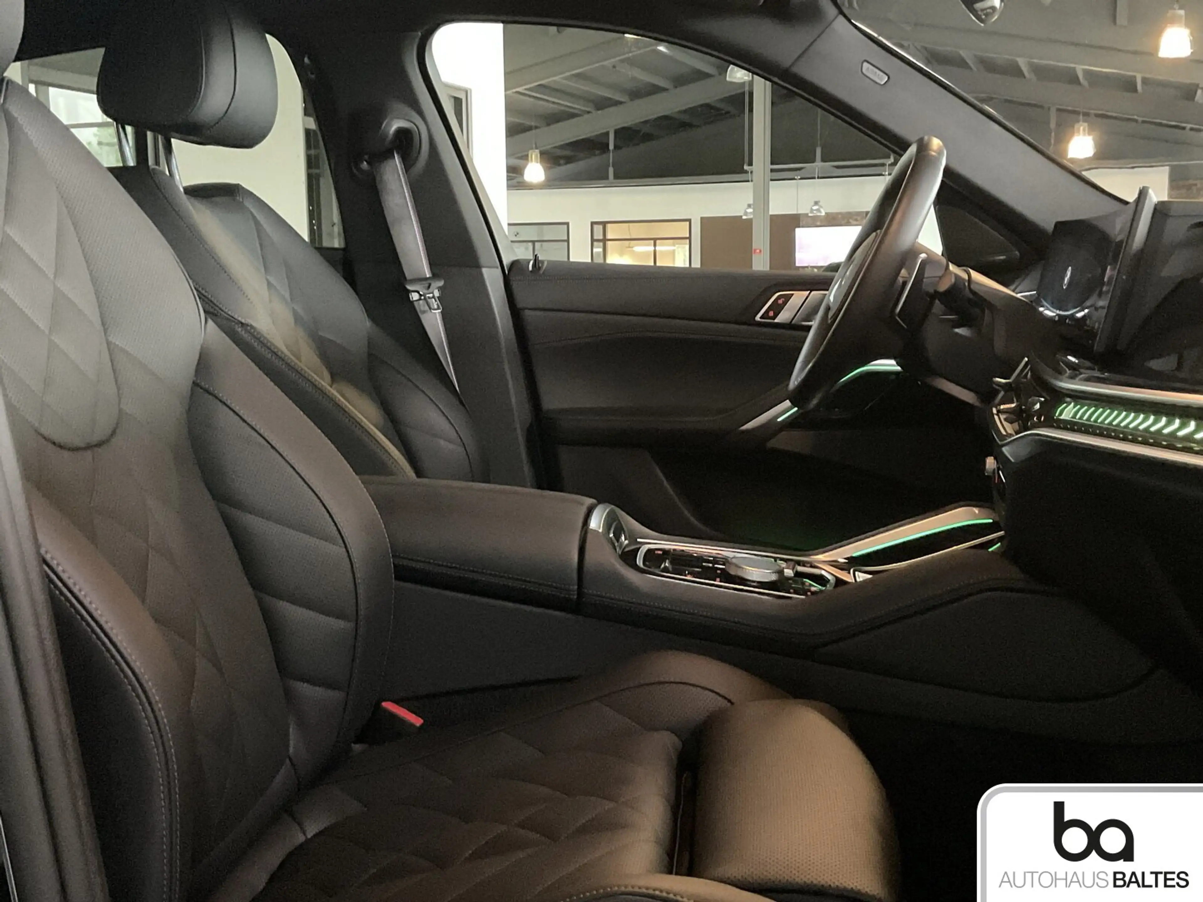 BMW X6 X6 xDrive 30d M Sport Pro 22"/Pano/Driv/Luft/25 — photo 6