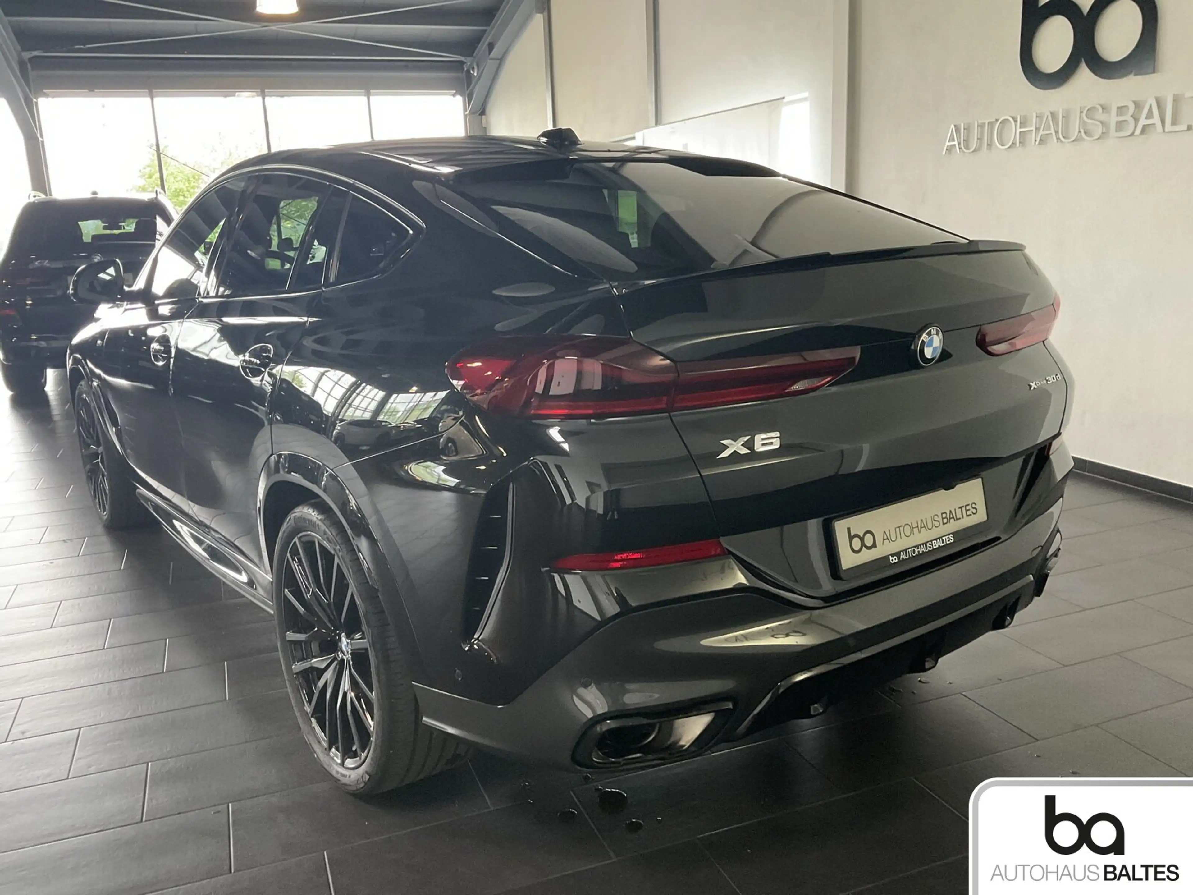 BMW X6 X6 xDrive 30d M Sport Pro 22"/Pano/Driv/Luft/25 — photo 4