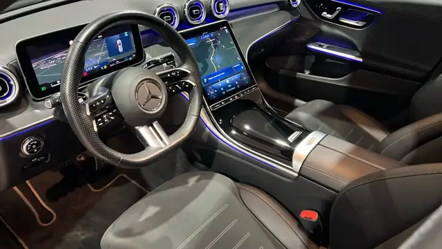 Mercedes-Benz C-Class view 6