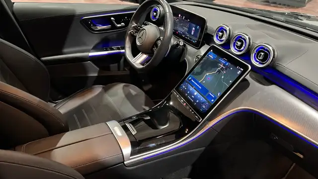 Mercedes-Benz C-Class view 10