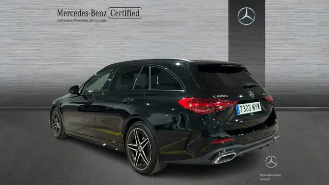 Mercedes-Benz C-Class view 4