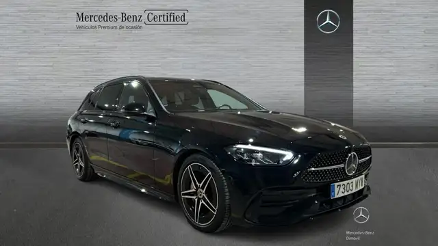 Mercedes-Benz C-Class view 3