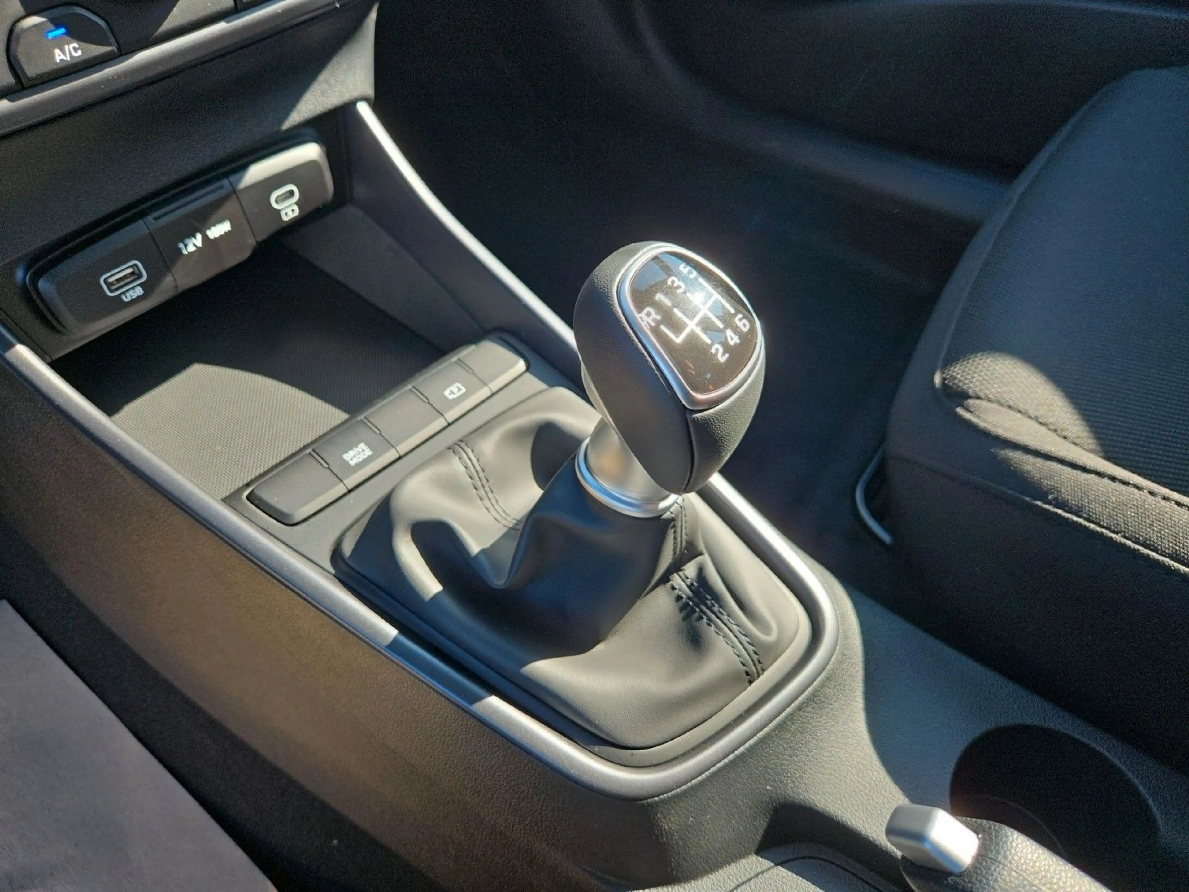 Hyundai BAYON Bayon Select 2WD — photo 15