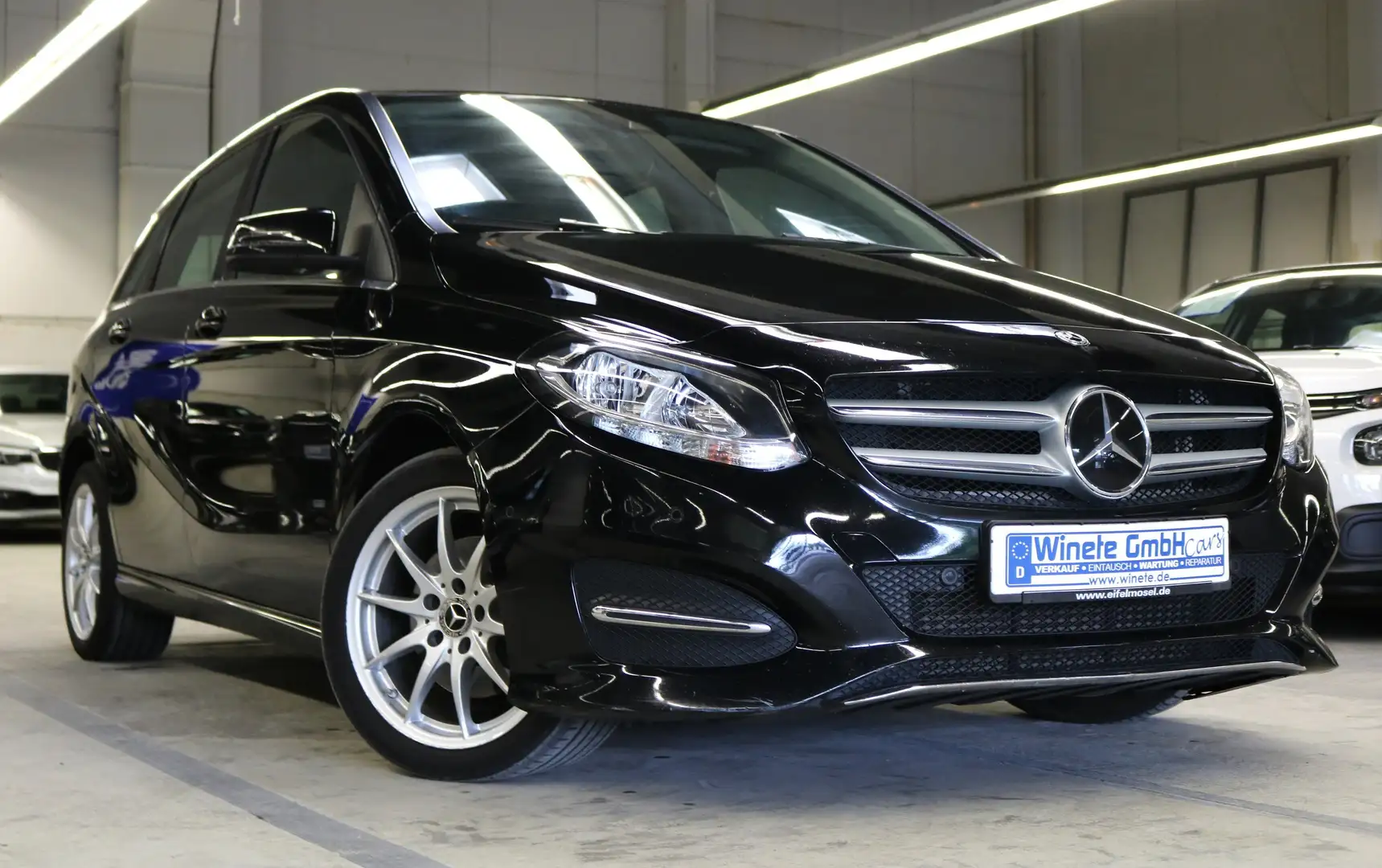 Mercedes-Benz B 220 CDI d 4Matic*NAVI*KAMERA*PDC*SHZ*elekt.Sitz*Klima Schwarz - 1