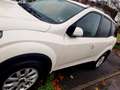 Mahindra XUV500 Weiß - thumbnail 5