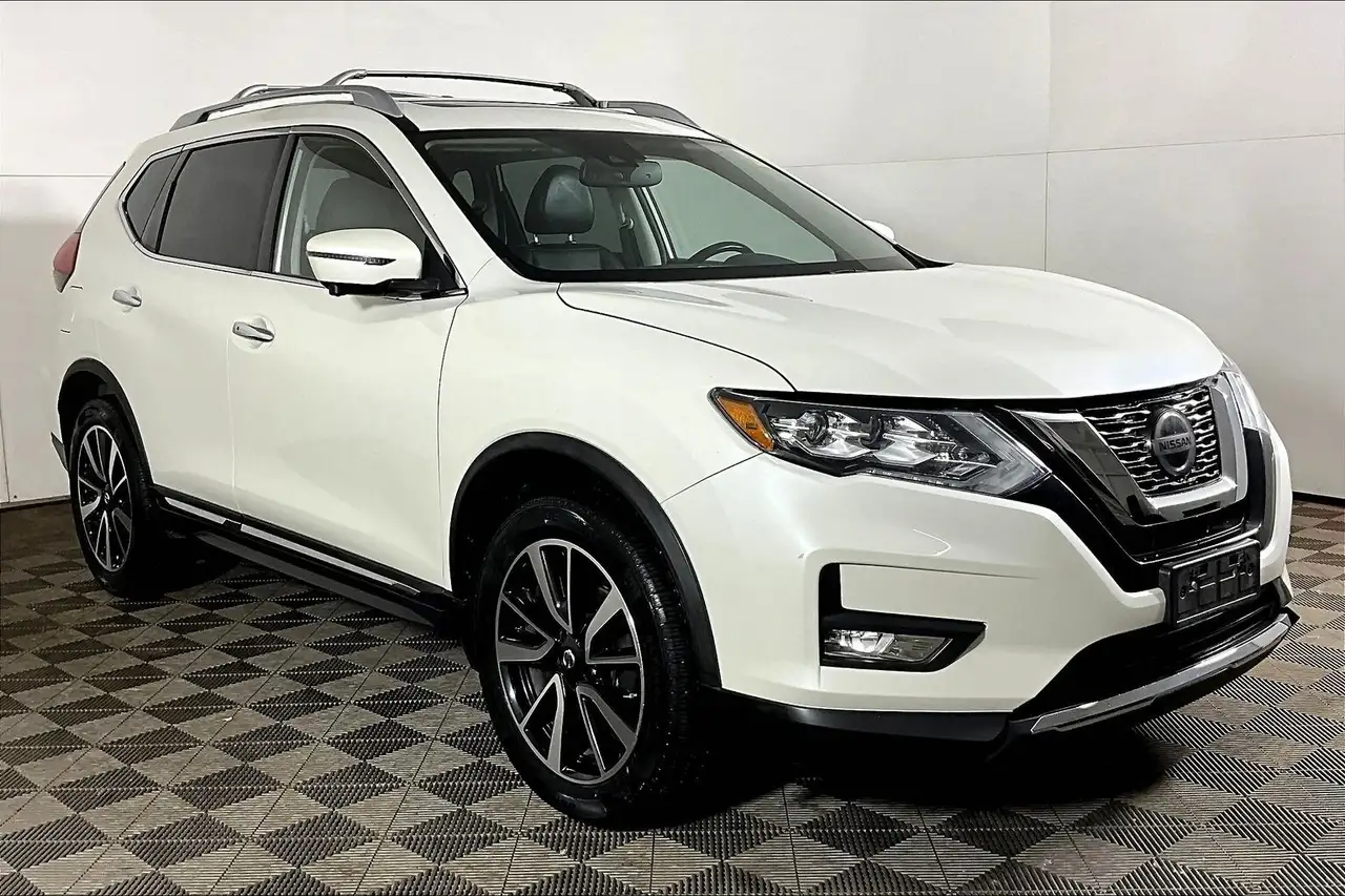 Nissan Rogue снимка Nissan Rogue