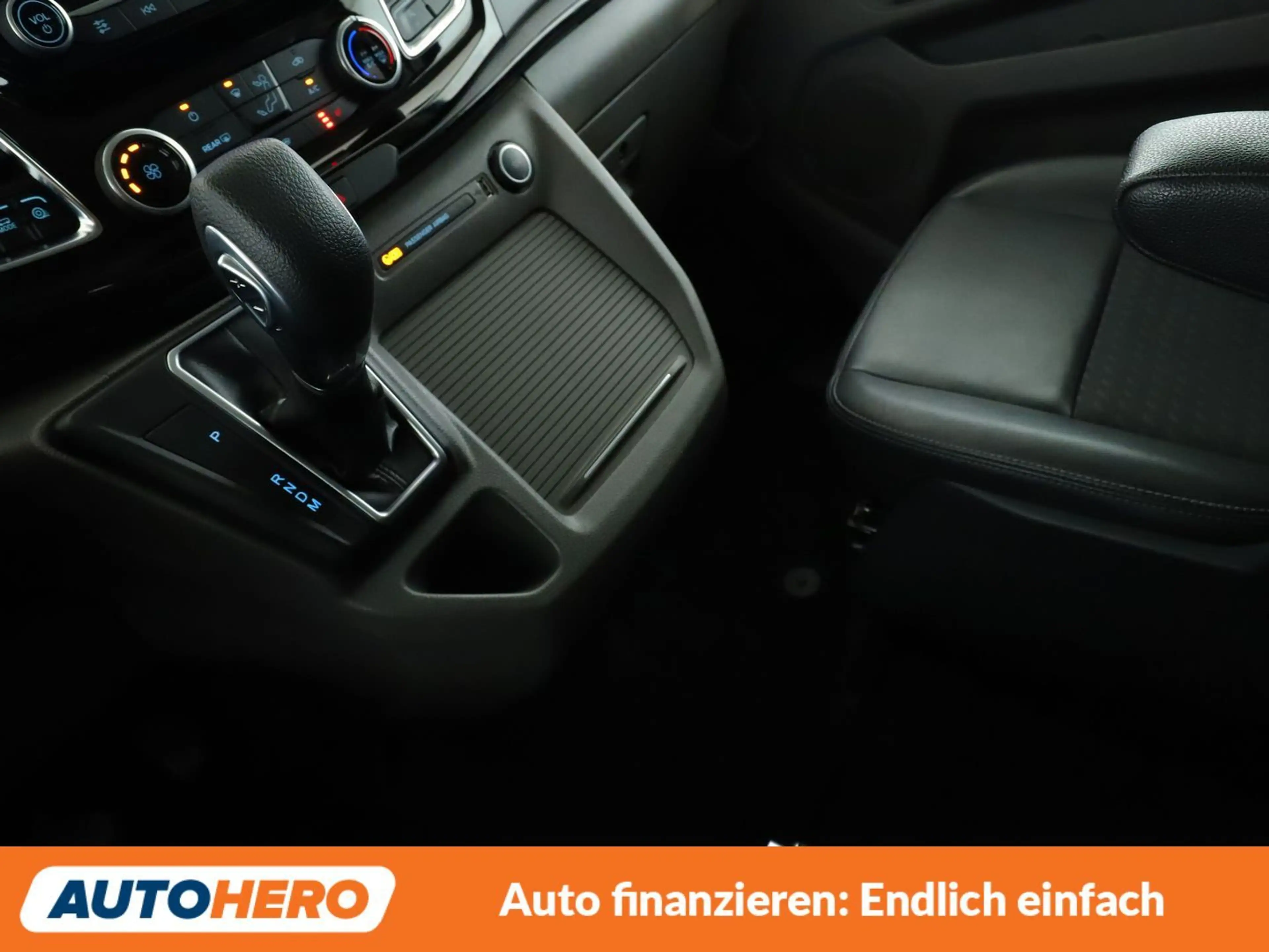 Ford Tourneo Custom 2.0 TDCi 320 L1 Tourneo Sport Aut.*NAVI*XENON* — photo 25