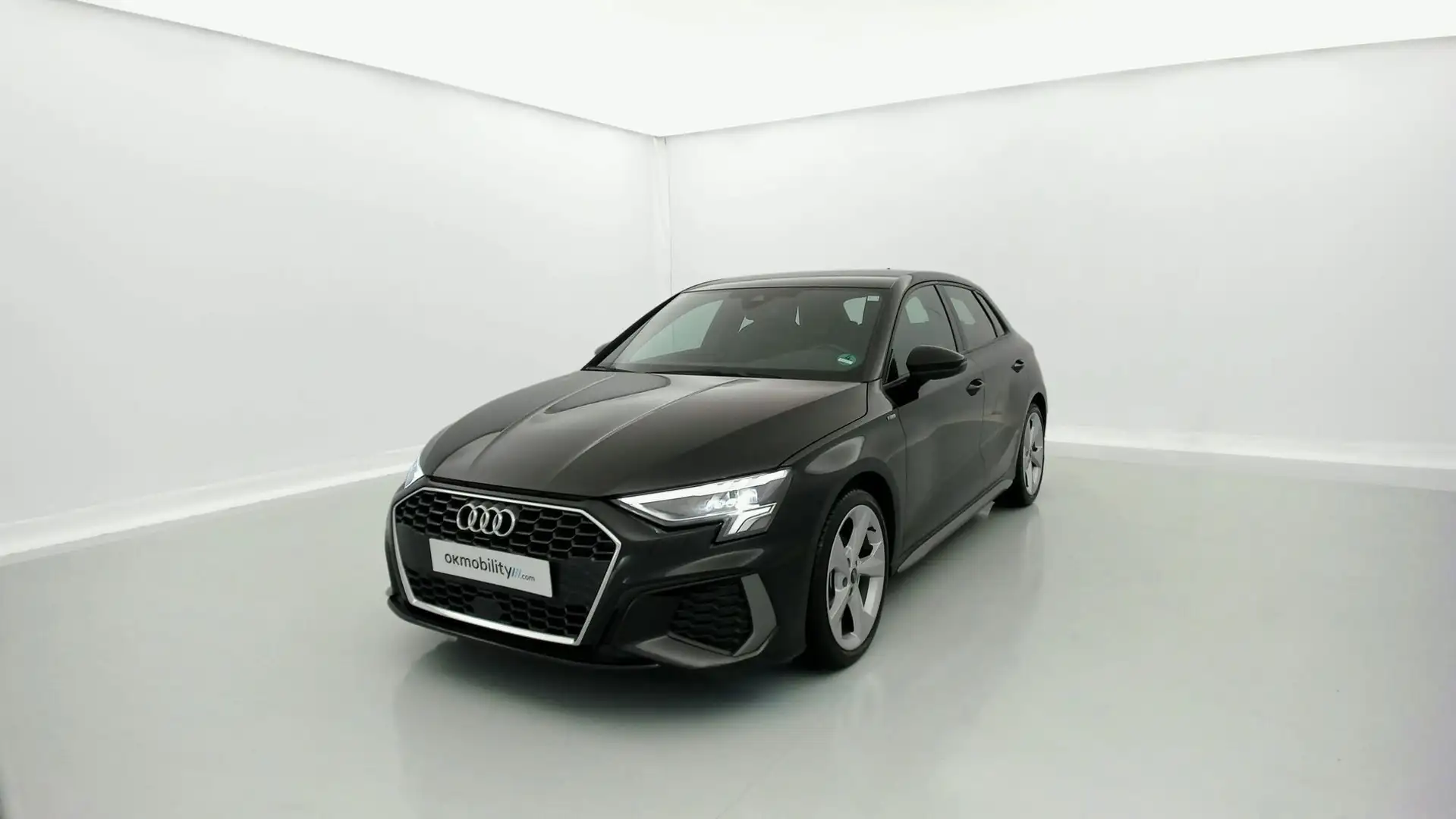 Audi A3 Sportback 35TDI S line S tronic Zwart - 1