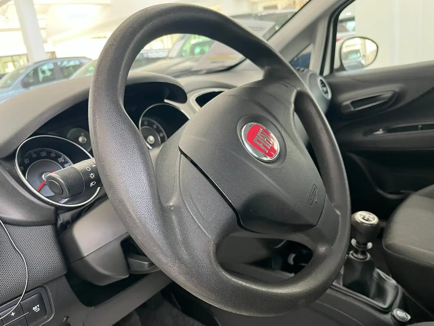 Fiat Punto Punto 1.4 8V 5 porte Easypower Street Blanc - 2