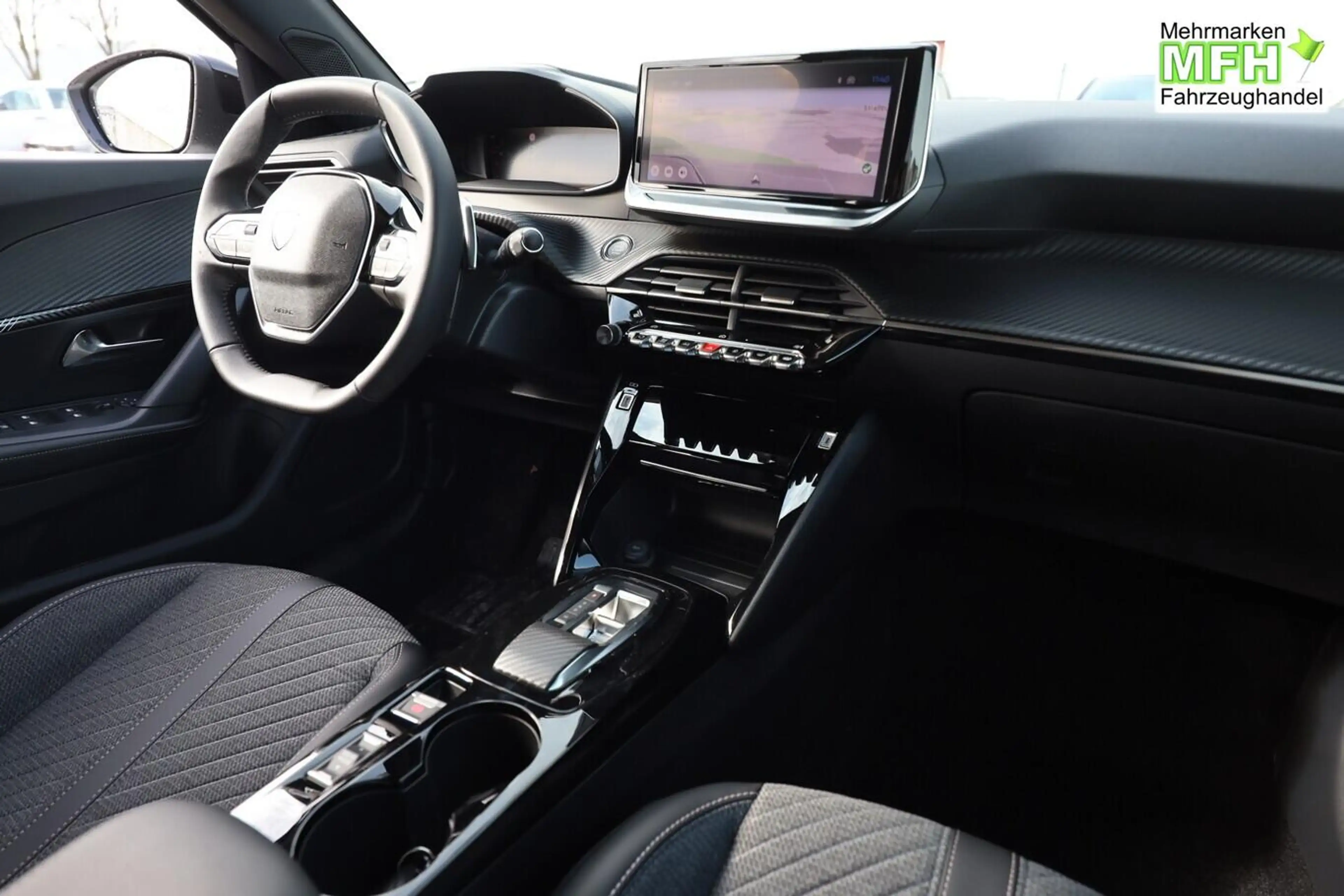 Peugeot 2008 Allure Hybrid Nav Keyl SHZ 2xPDC CarP DigC 100 ... — photo 10